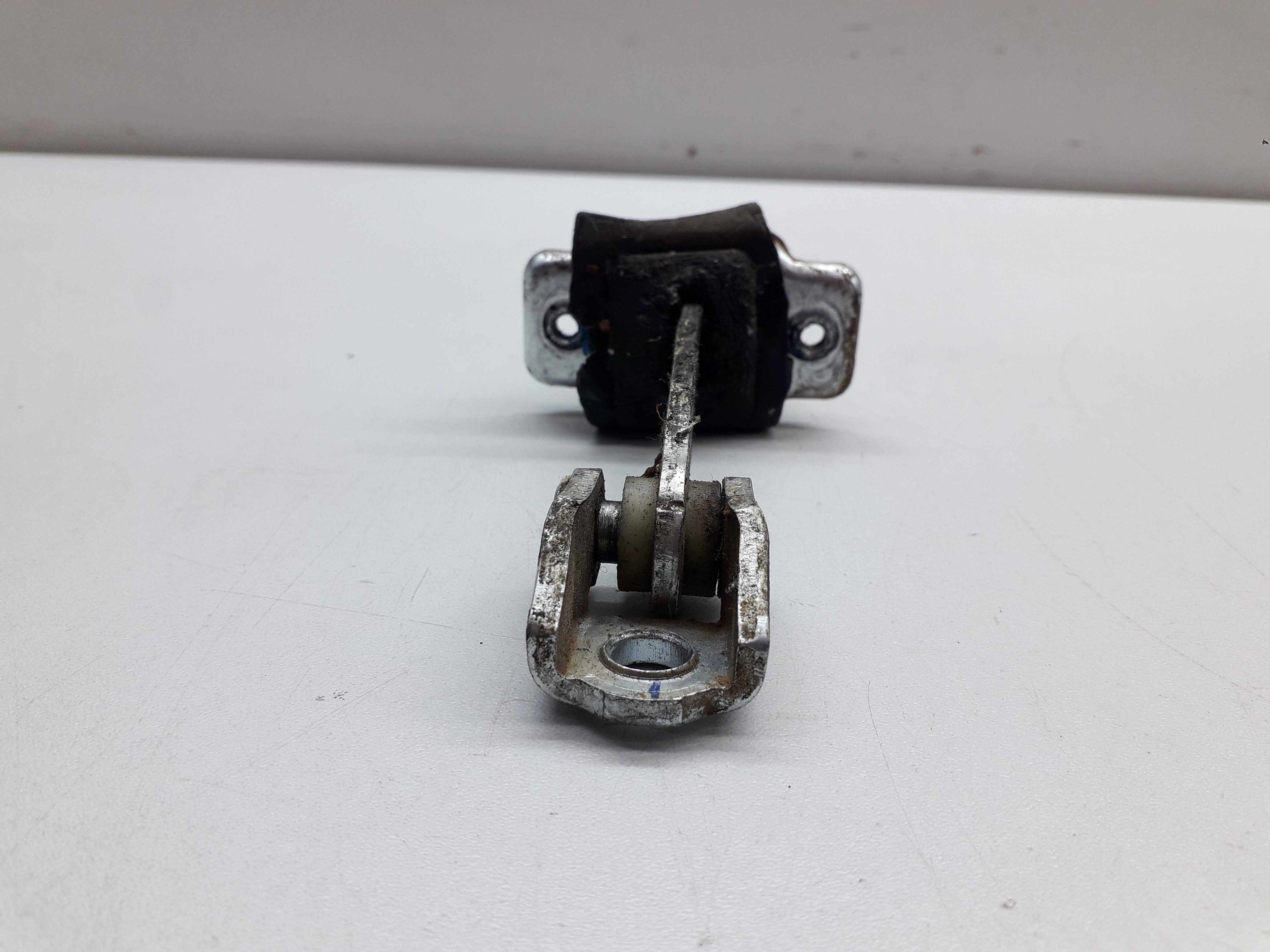 Limitador Porta Dianteira Gm Celta 2008 5