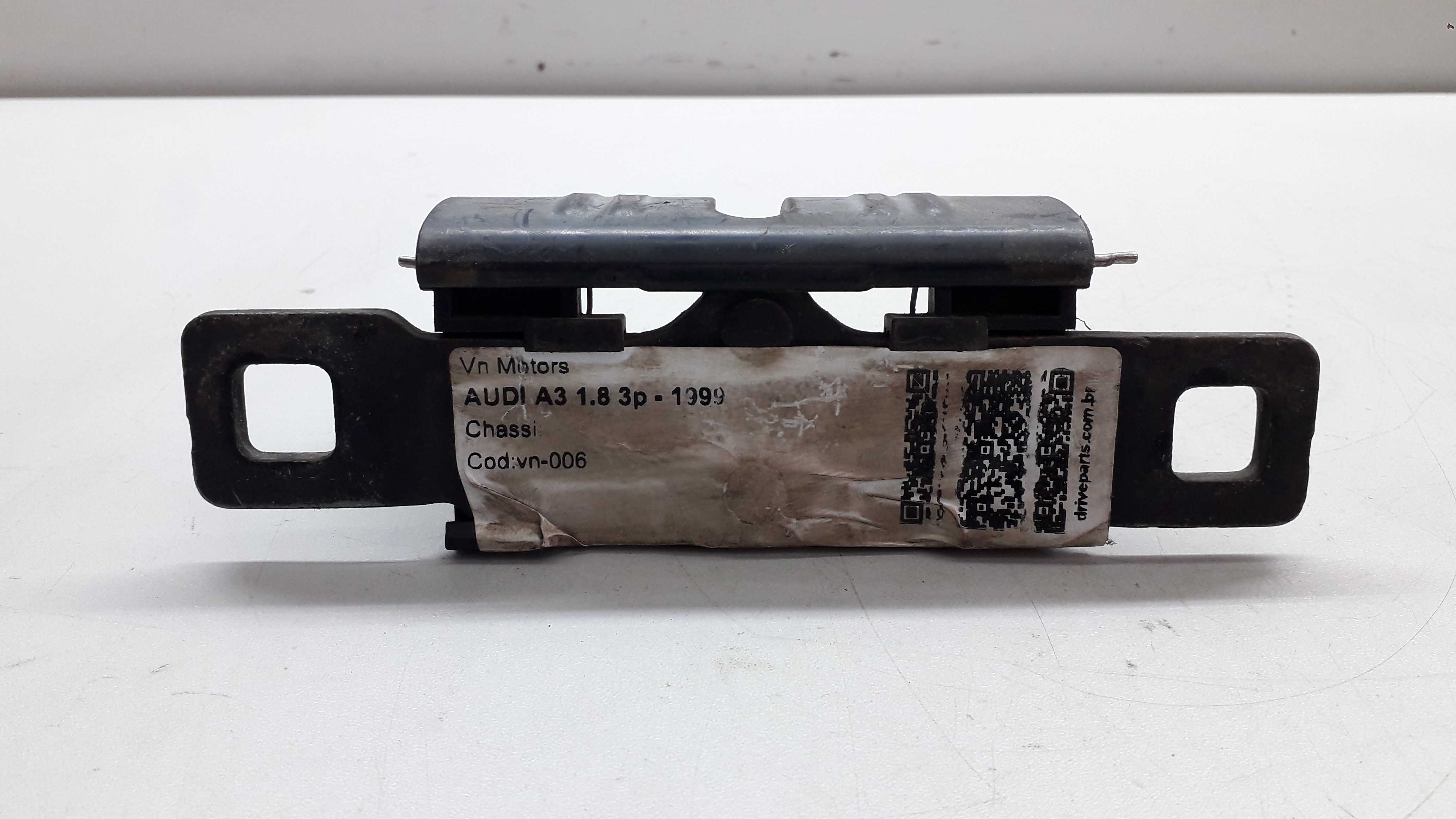 Batente Tampa Traseira Audi A3 1999/2004 6