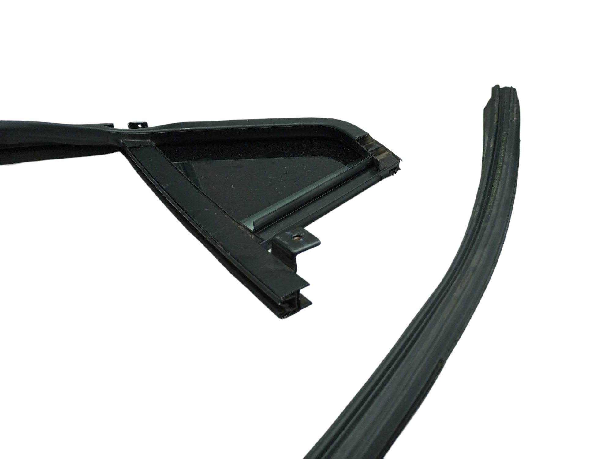 Borracha Vidro Fixo Onix Prisma Gm Esquerdo 2013 2014 2015 Preto 2