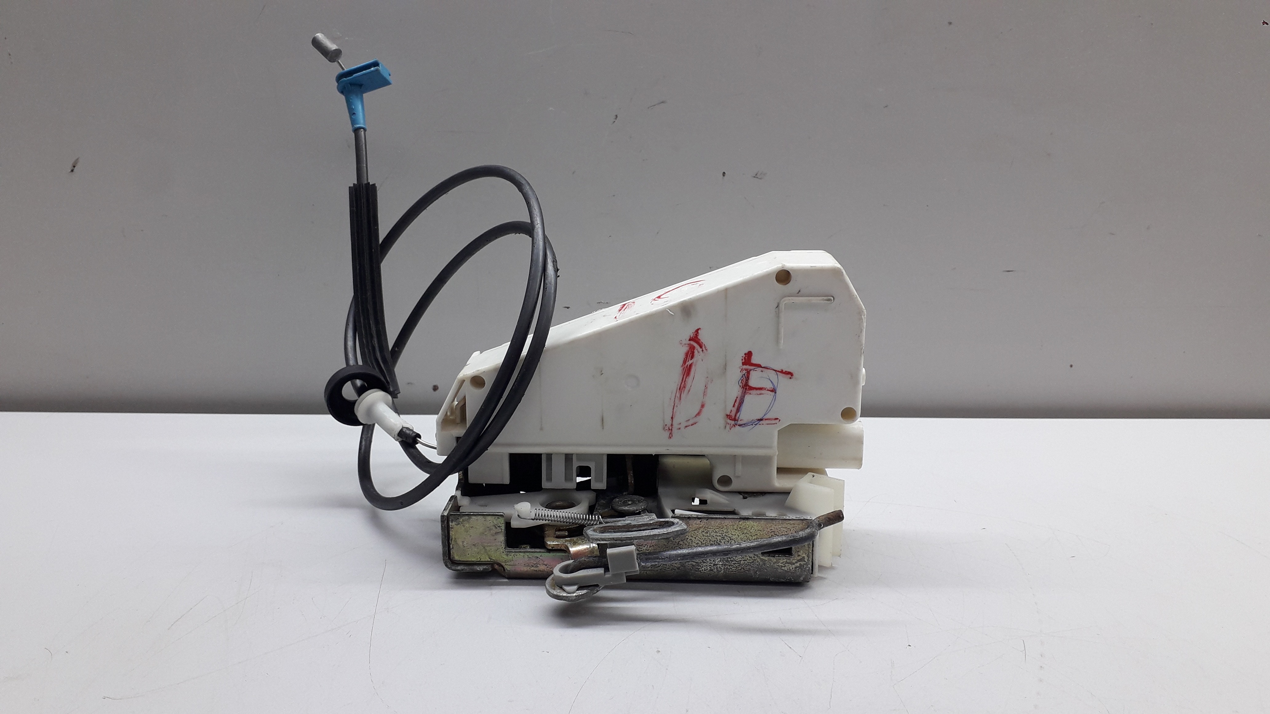 Fechadura Porta Dianteira Direita Ford Mondeo 1998