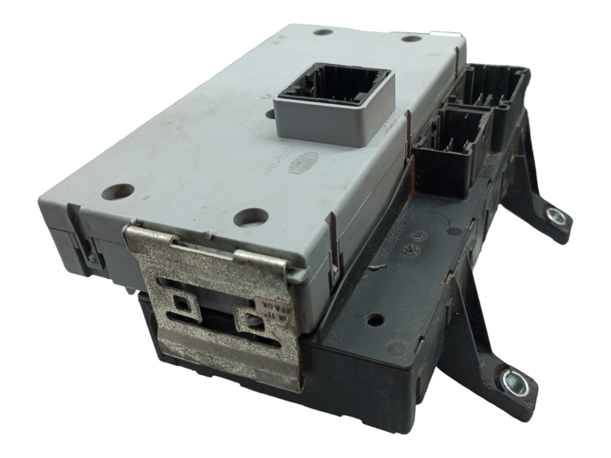 Caixa Fusivel Bsn Fiat Punto 1.4 2011 2012 2013 2014 2