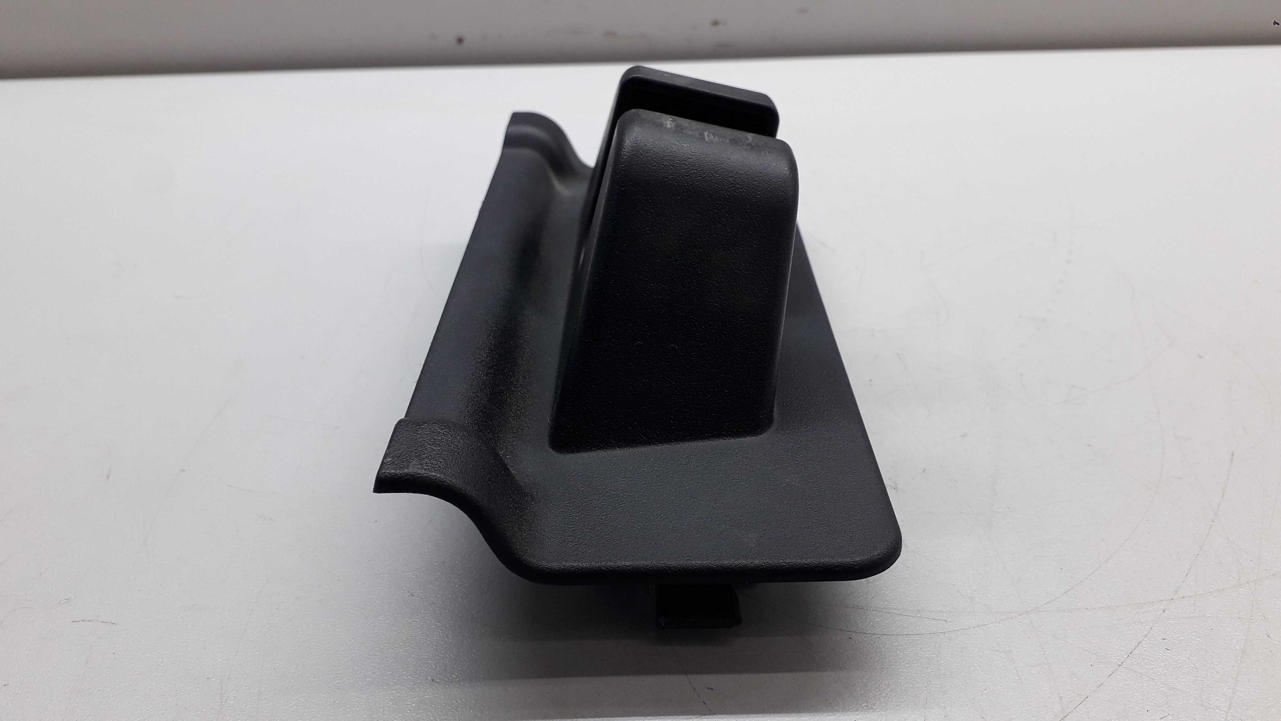 Acabemento Trava Encosto Banco Traseiro Ford Fusion 2007 5
