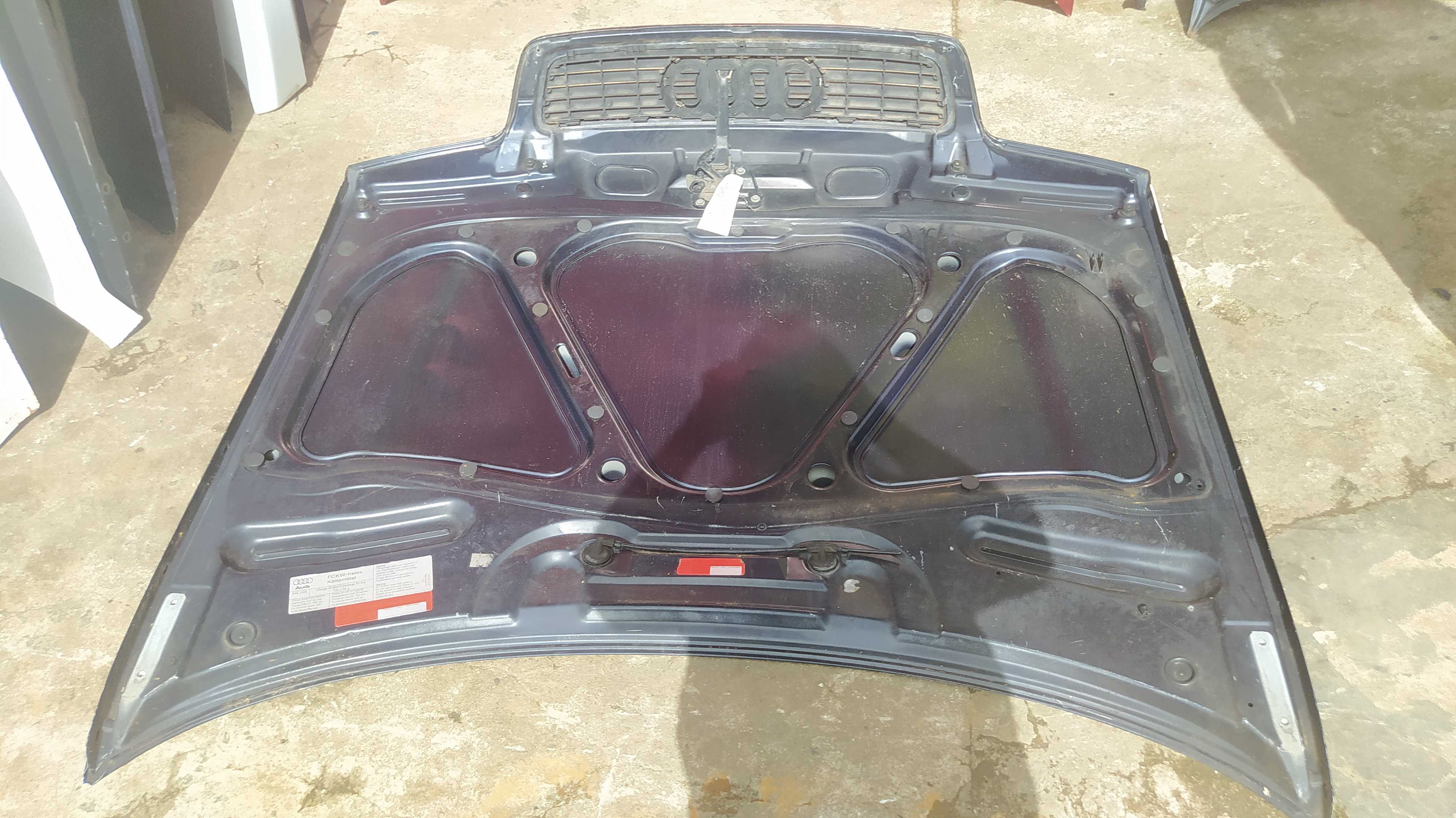 Capo Audi A4 93 / 95 5