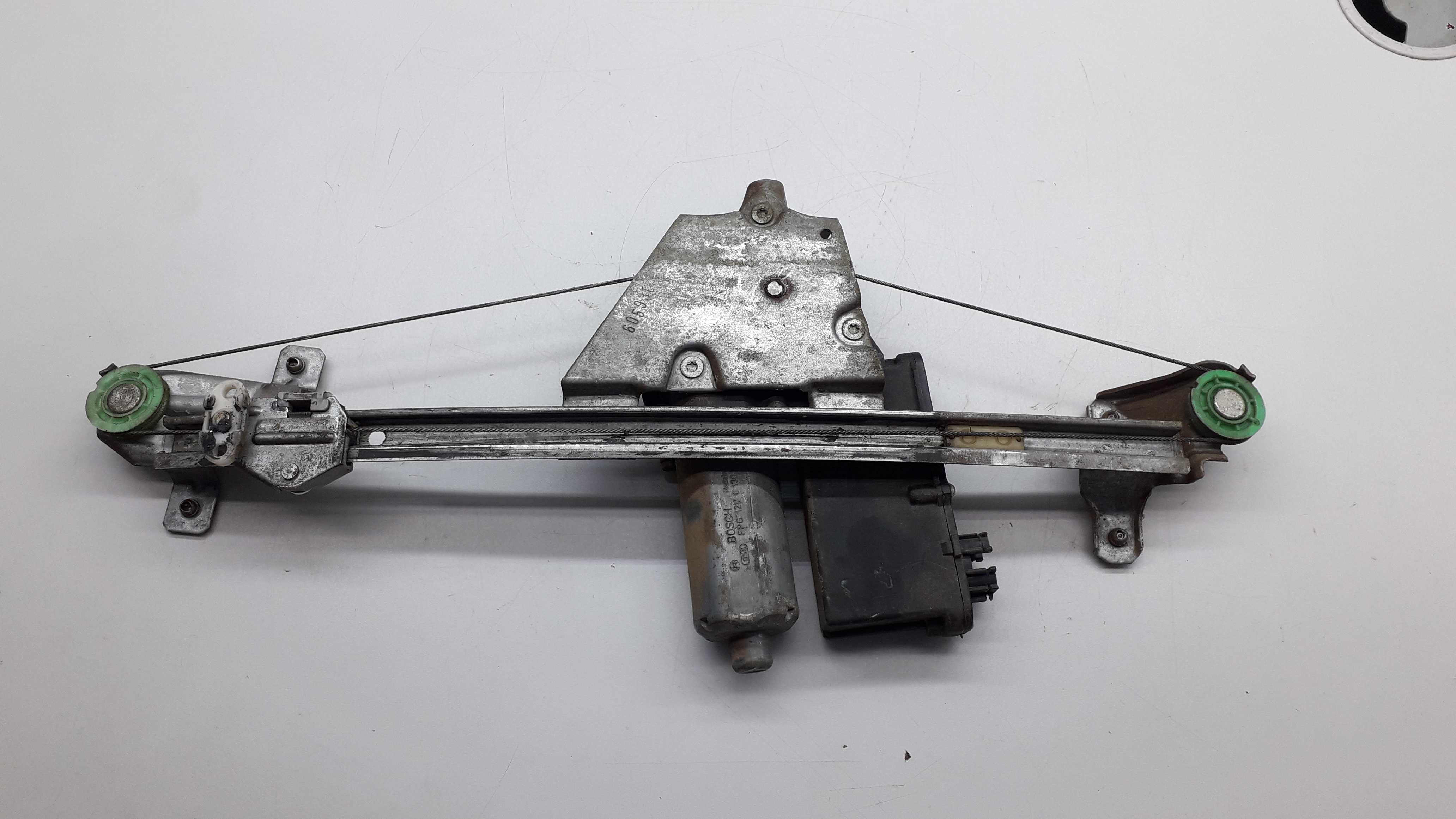 Máquina De Vidro Traseira Direita Chevrolet Gm Vectra 1994 4
