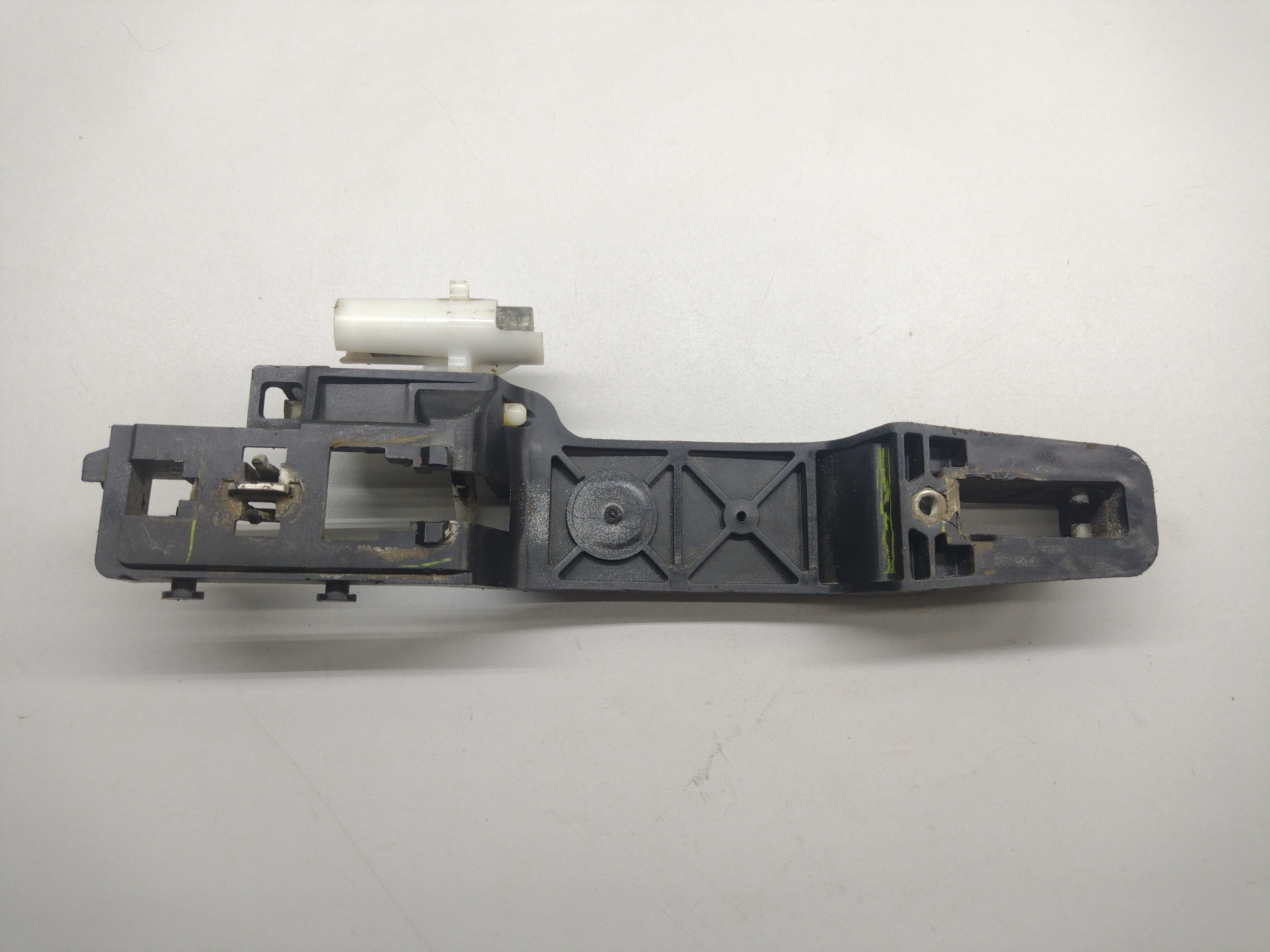 Suporte Maçaneta Externa Diant. Direita Ford Fusion 09/12
