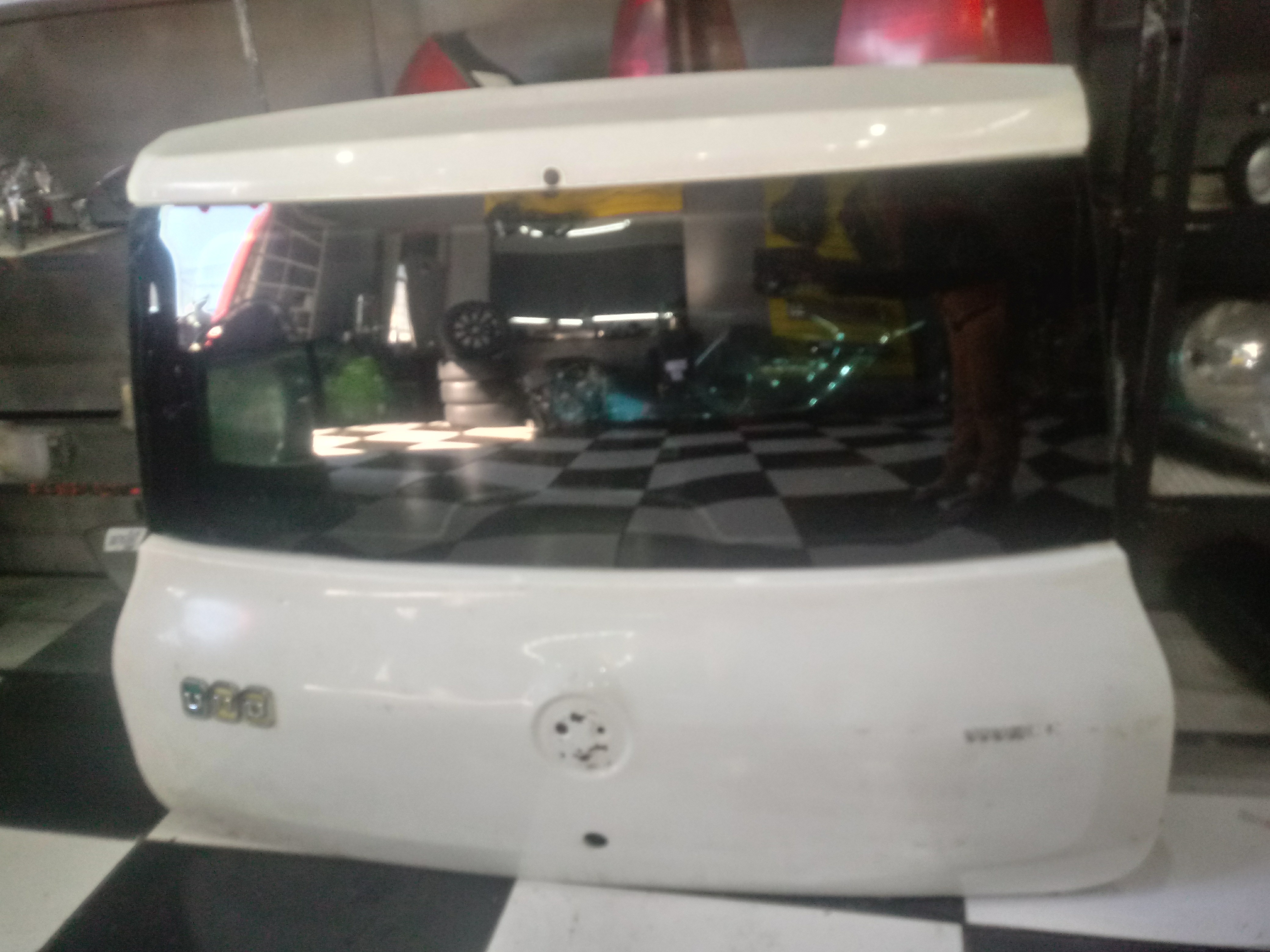 Tampa Traseira Fiat Uno Vivace 12/17