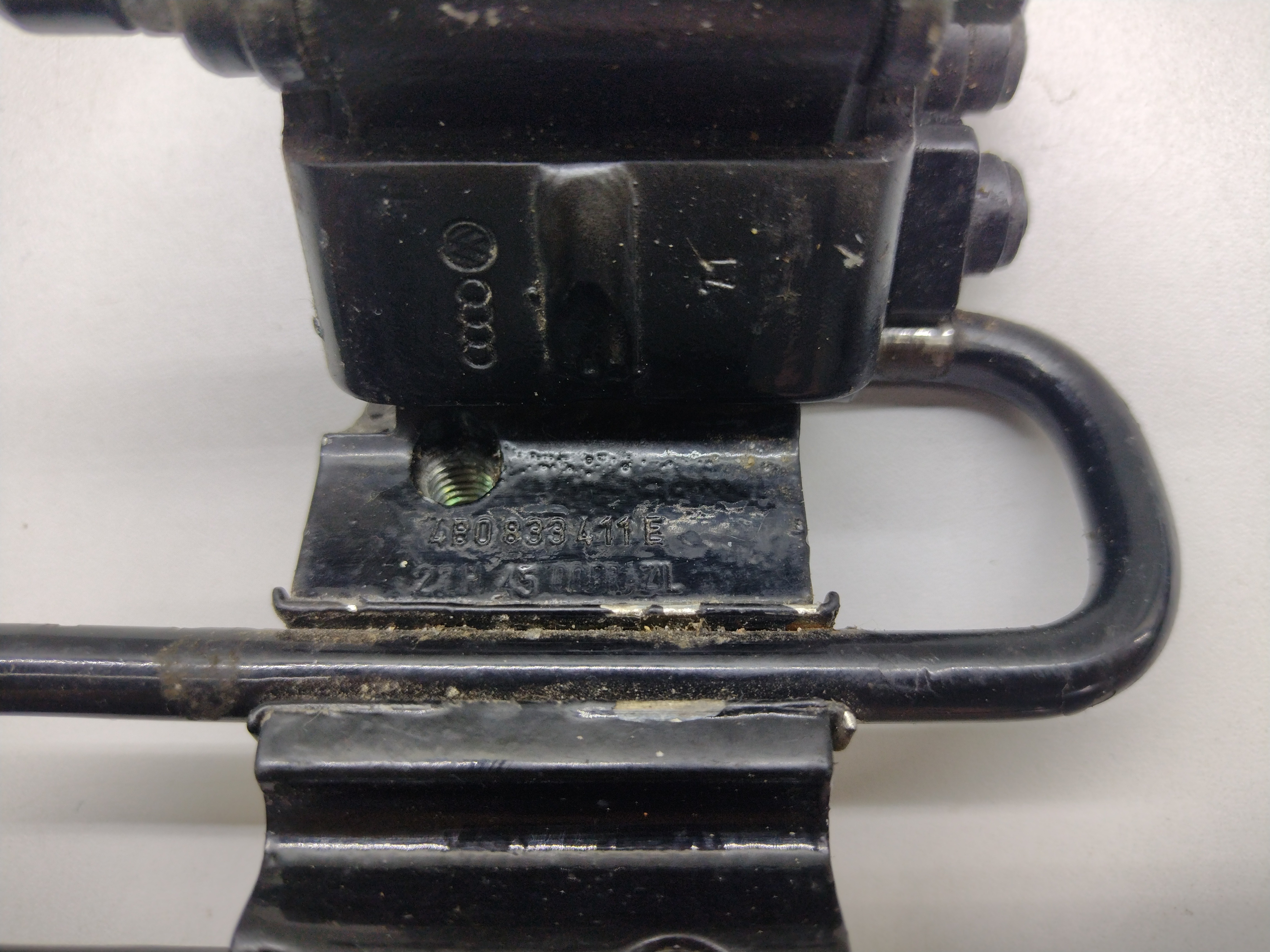 Dobradiça Porta Traseira Esquerda Inferior Audi A3 99/06 5