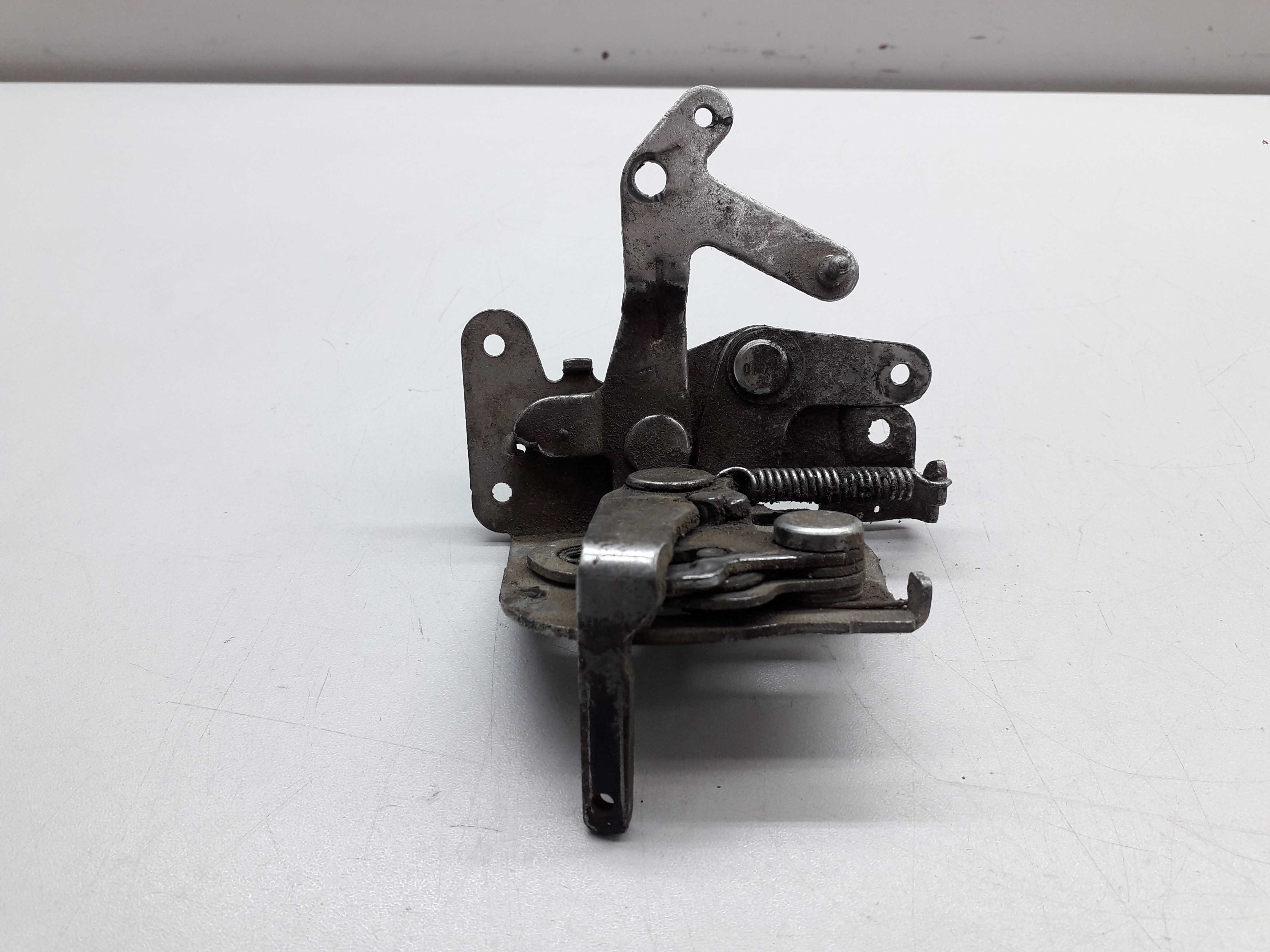 Trava Porta Dianteira Esquerda Fiat Uno 1989