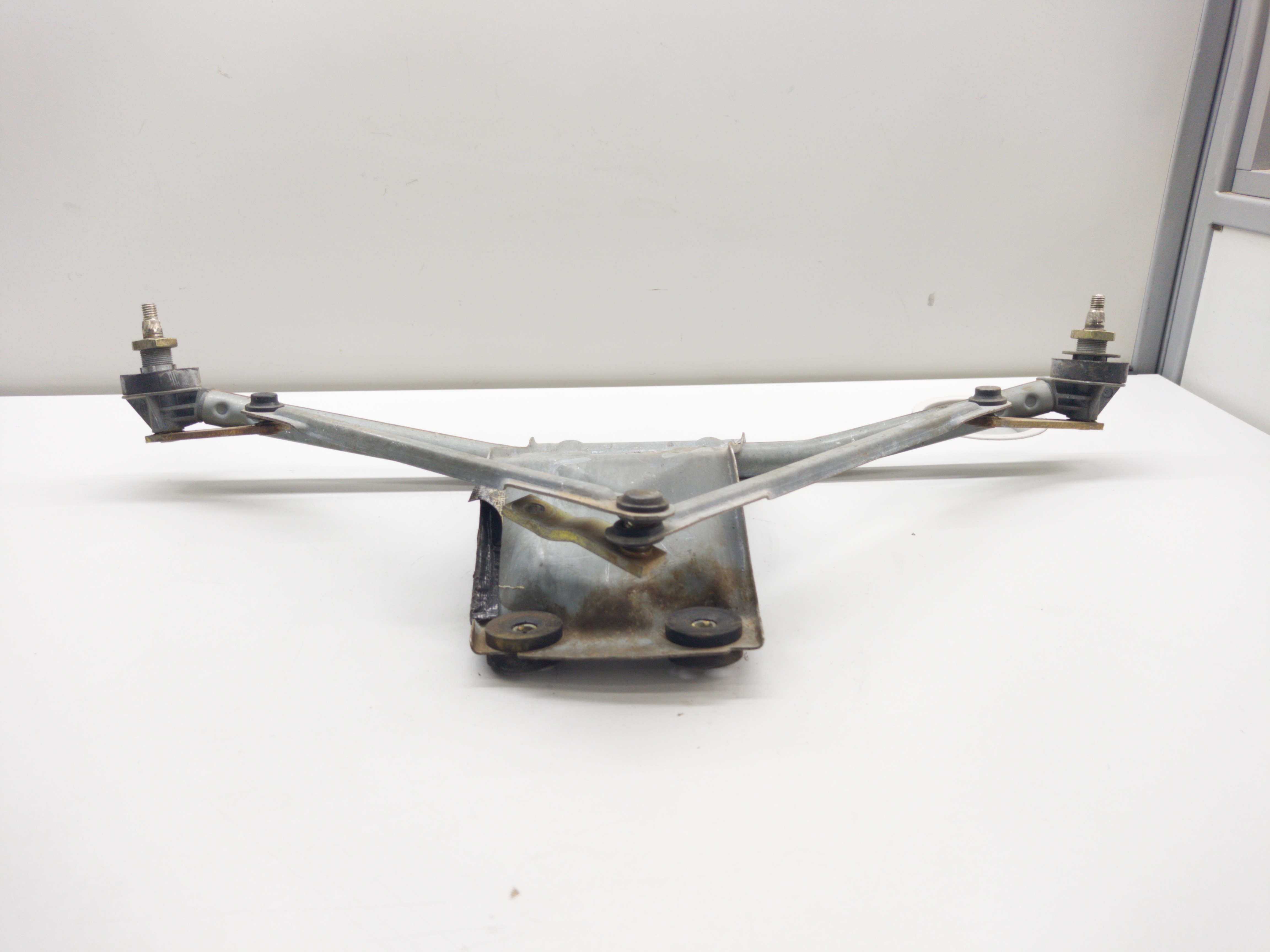 Galhada Limpador Parabrisa Ford Fiesta Courier 99/02 3