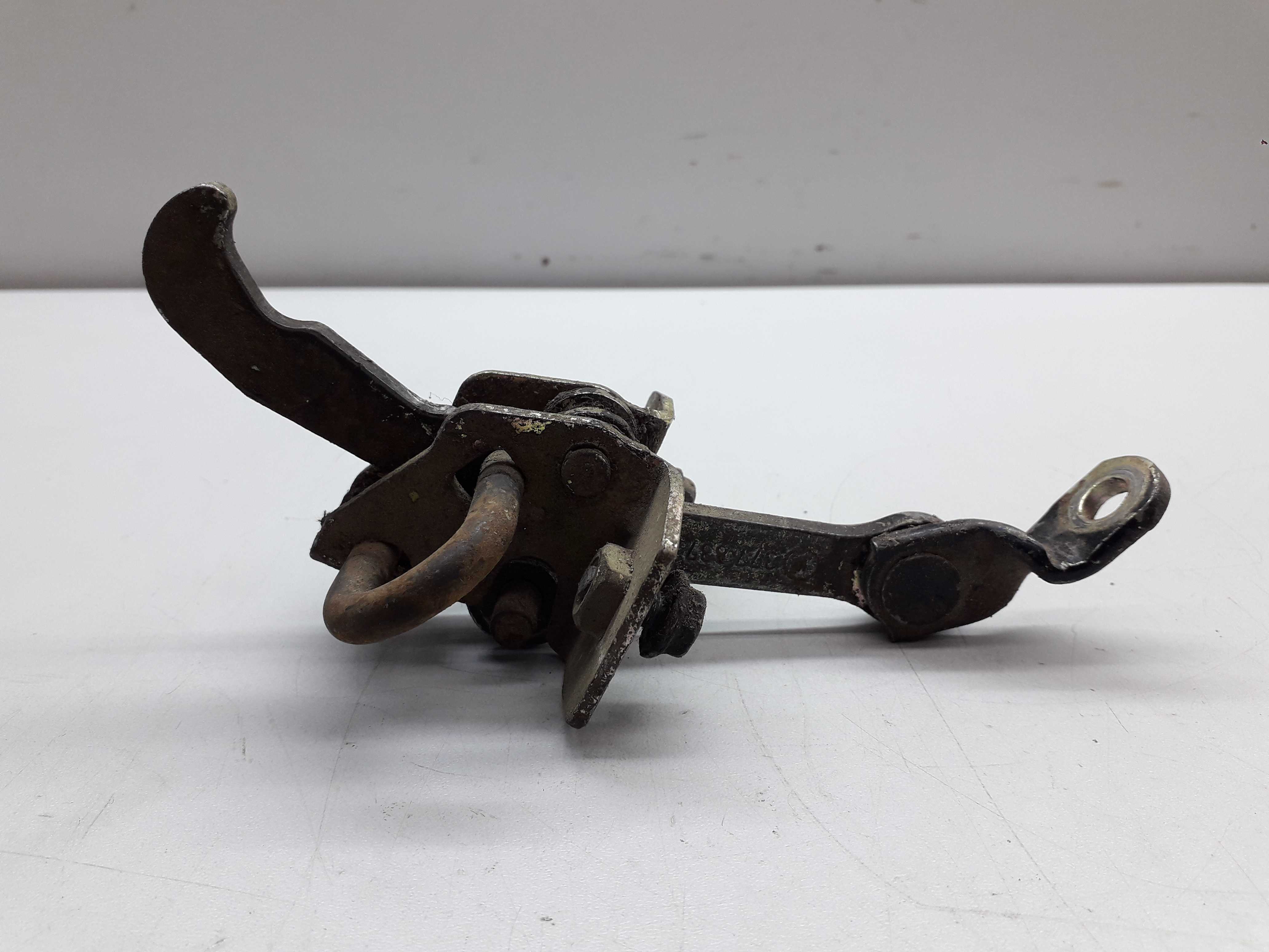 Limitador Porta Dianteira Vw Gol Parati 1994/2001 4