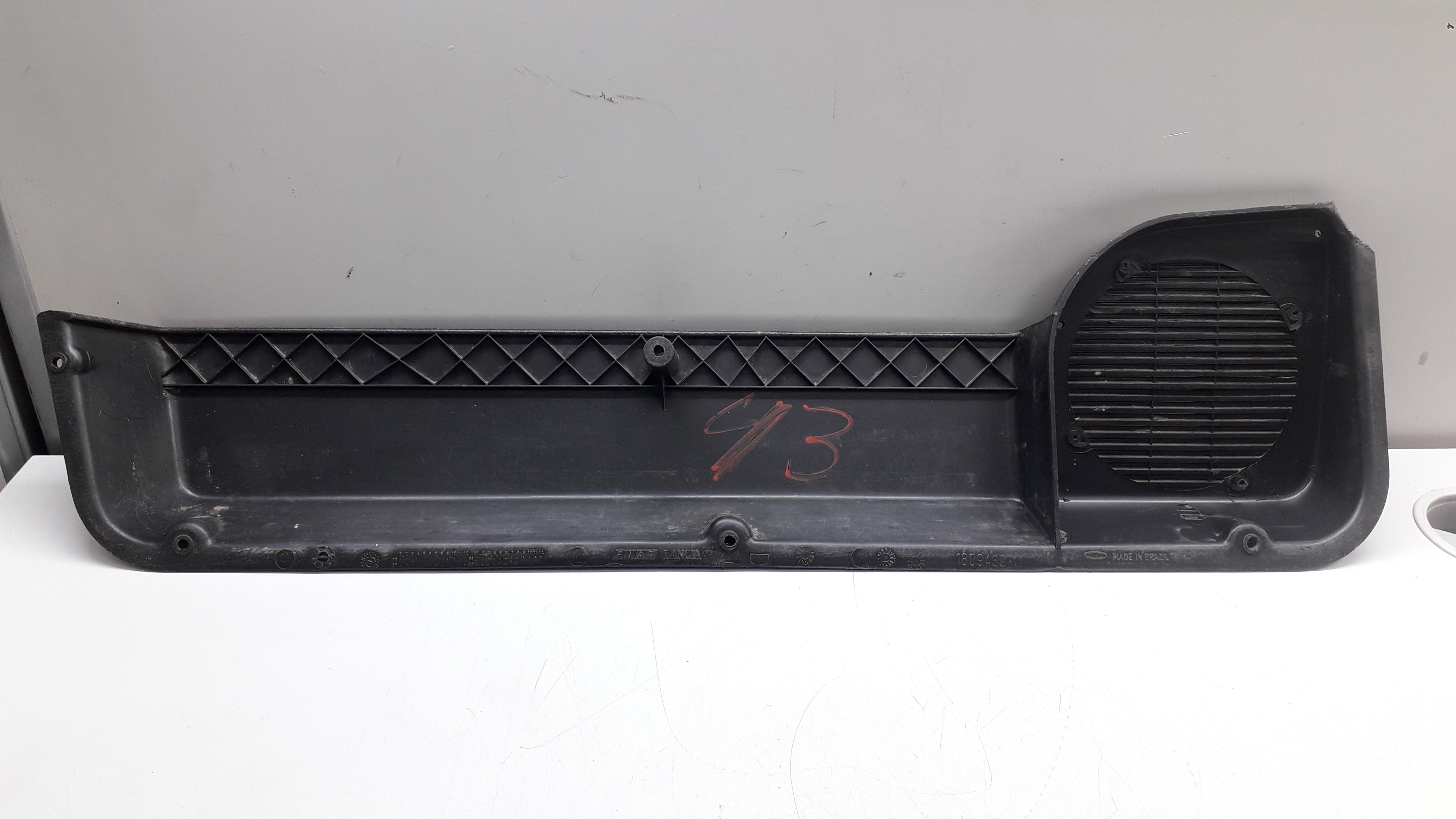 Porta Objetos Dianteiro Direito Fiat Uno 91/09 4