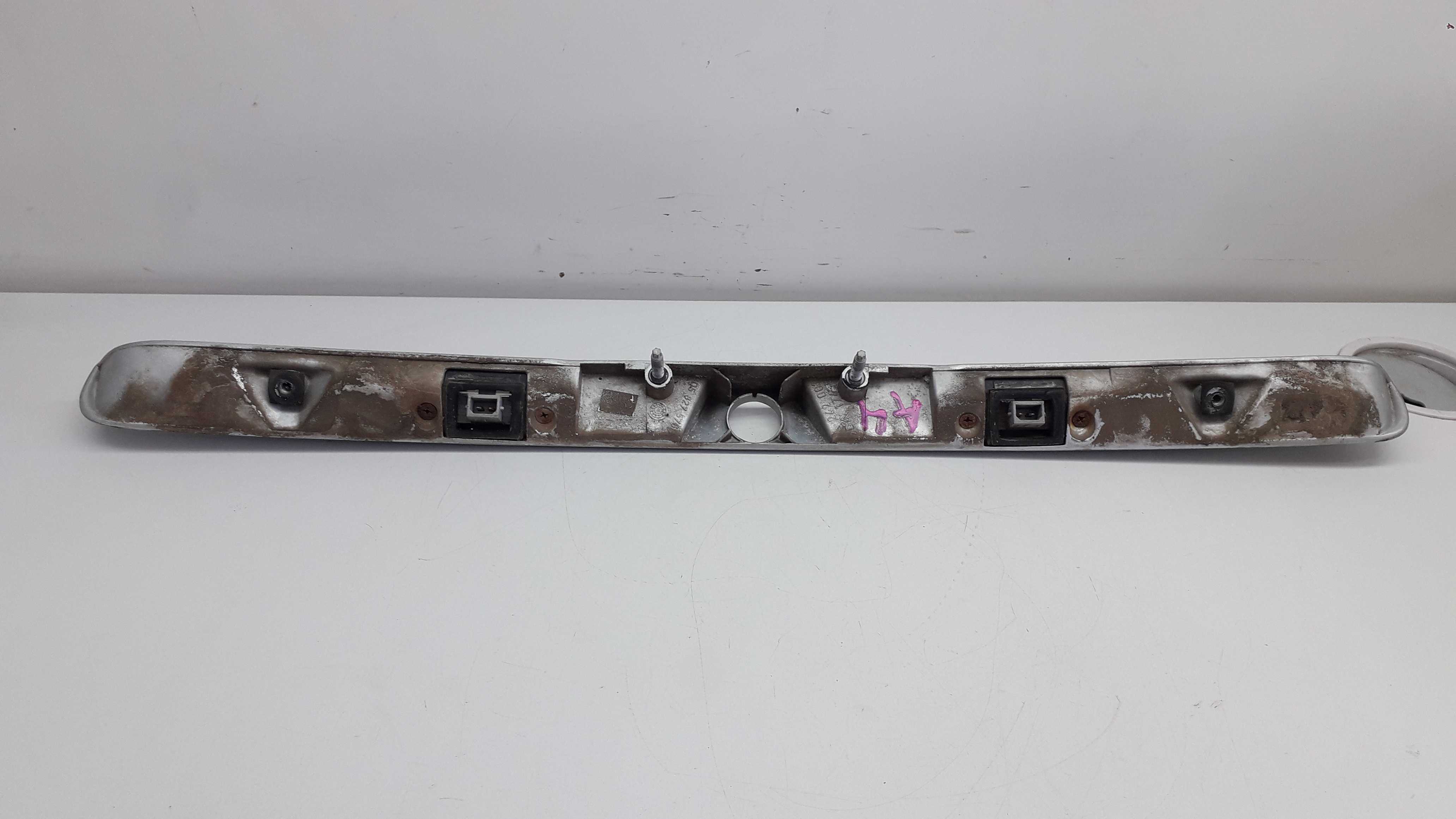 Friso Tampa Traseira Audi A4 1996 Prata 2
