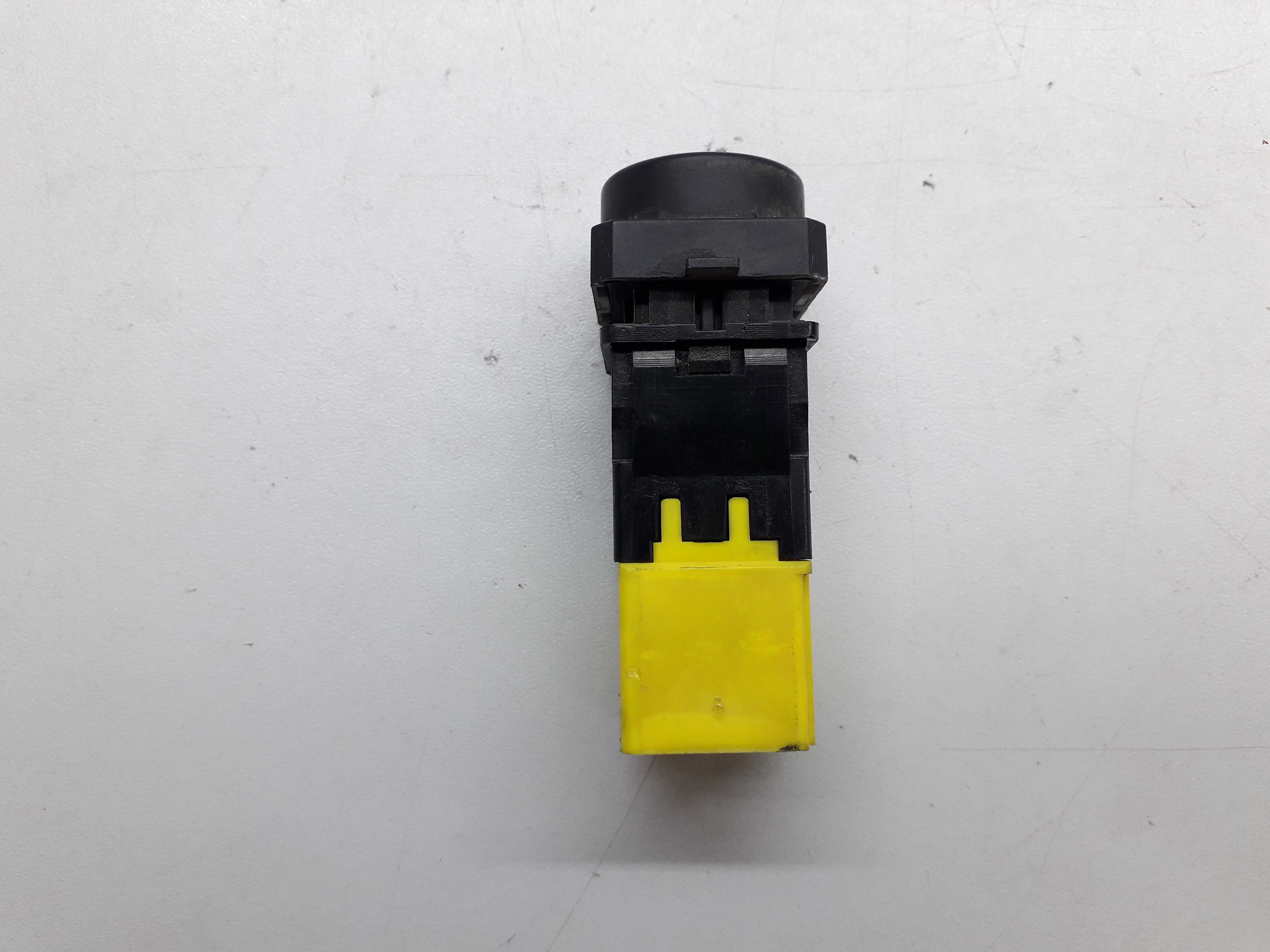 Botão  Trava Elétrica Portas Citroen Xsara Picasso 01/06 2