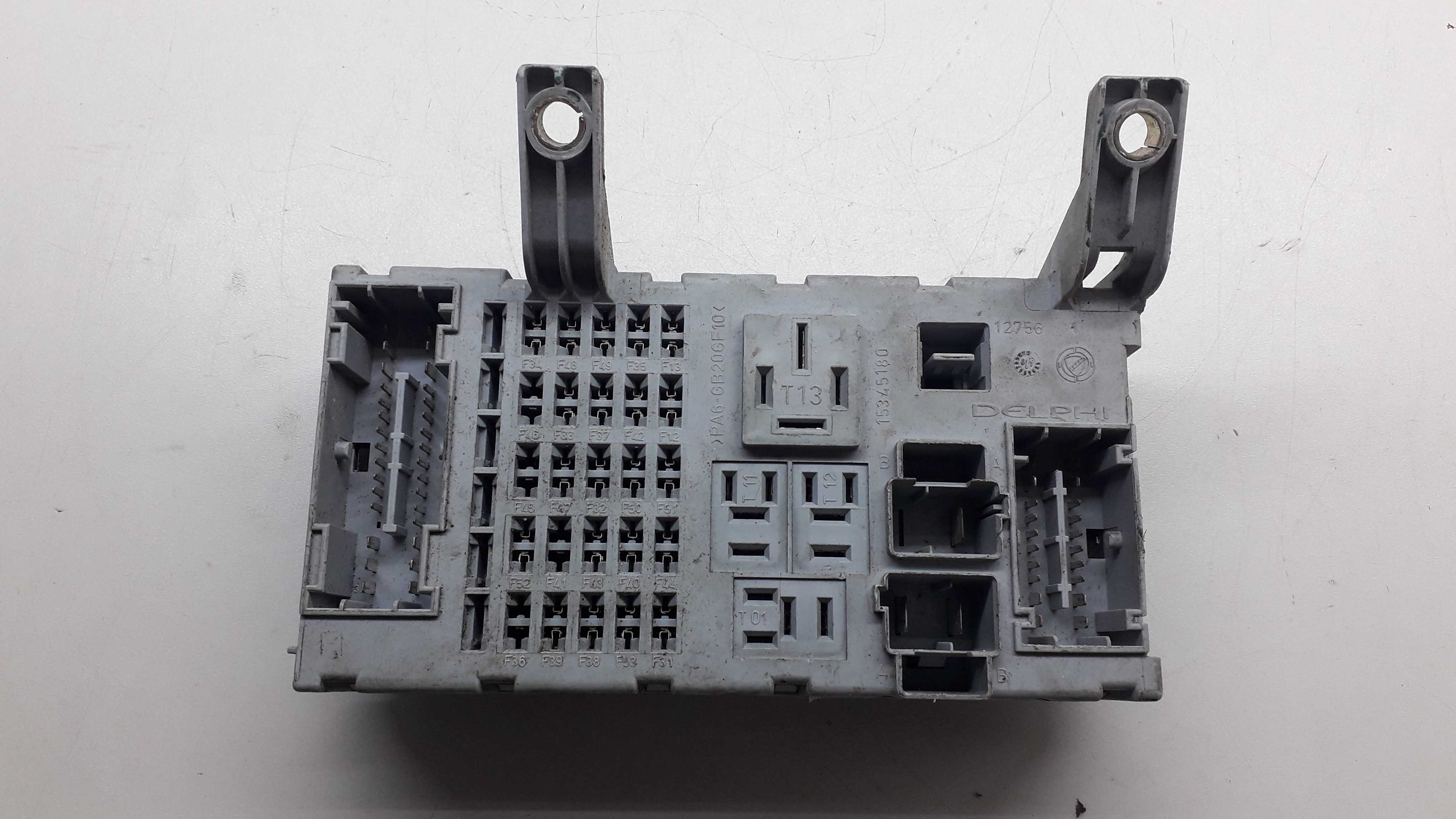 Caixa De Fusíveis Fiat Palio Idea 2005/2010 1