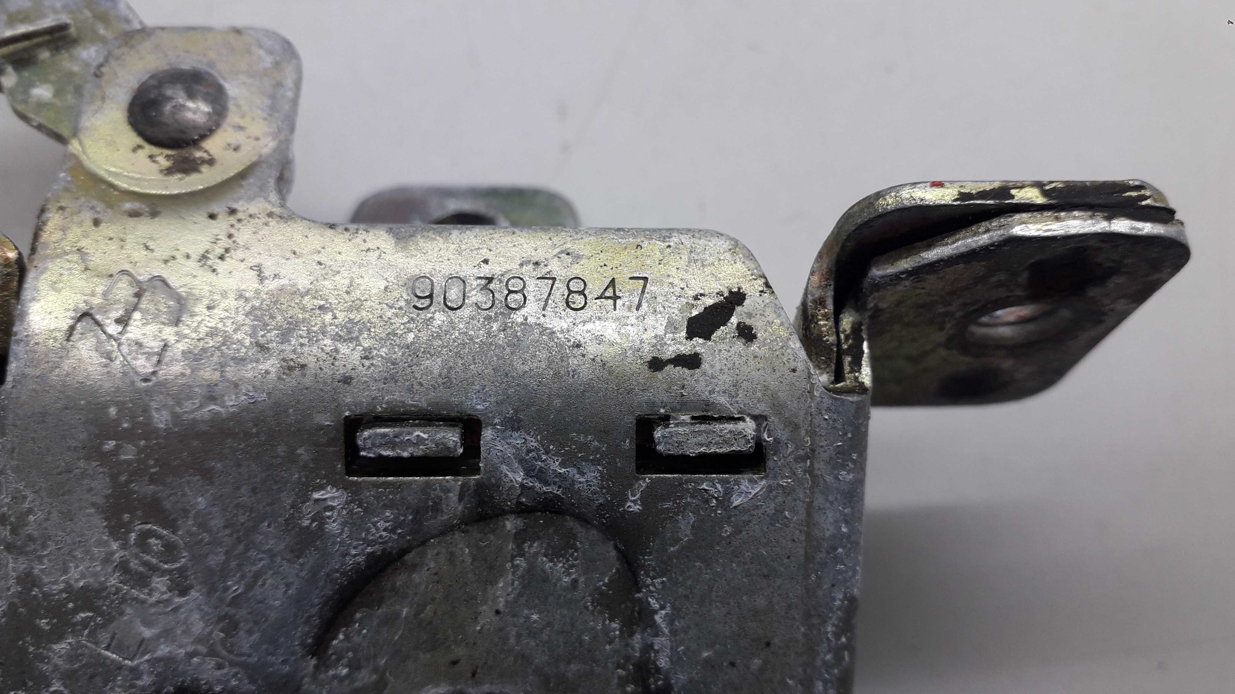 Fechadura Tampa Traseira Gm Corsa 1994/2001 7