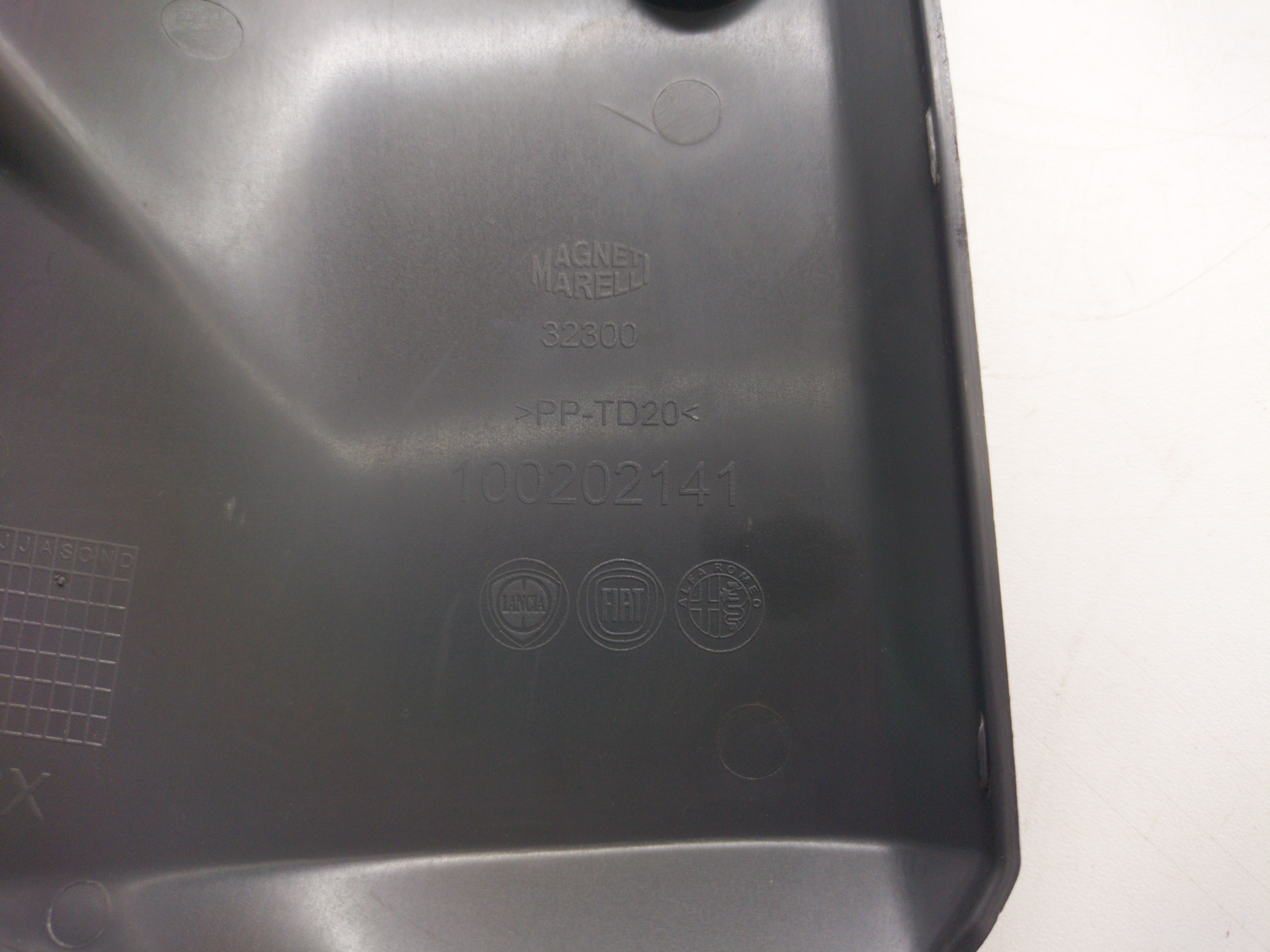 Moldura Caixa De Ar Lado Direito Fiat Uno Vivace 2012 7