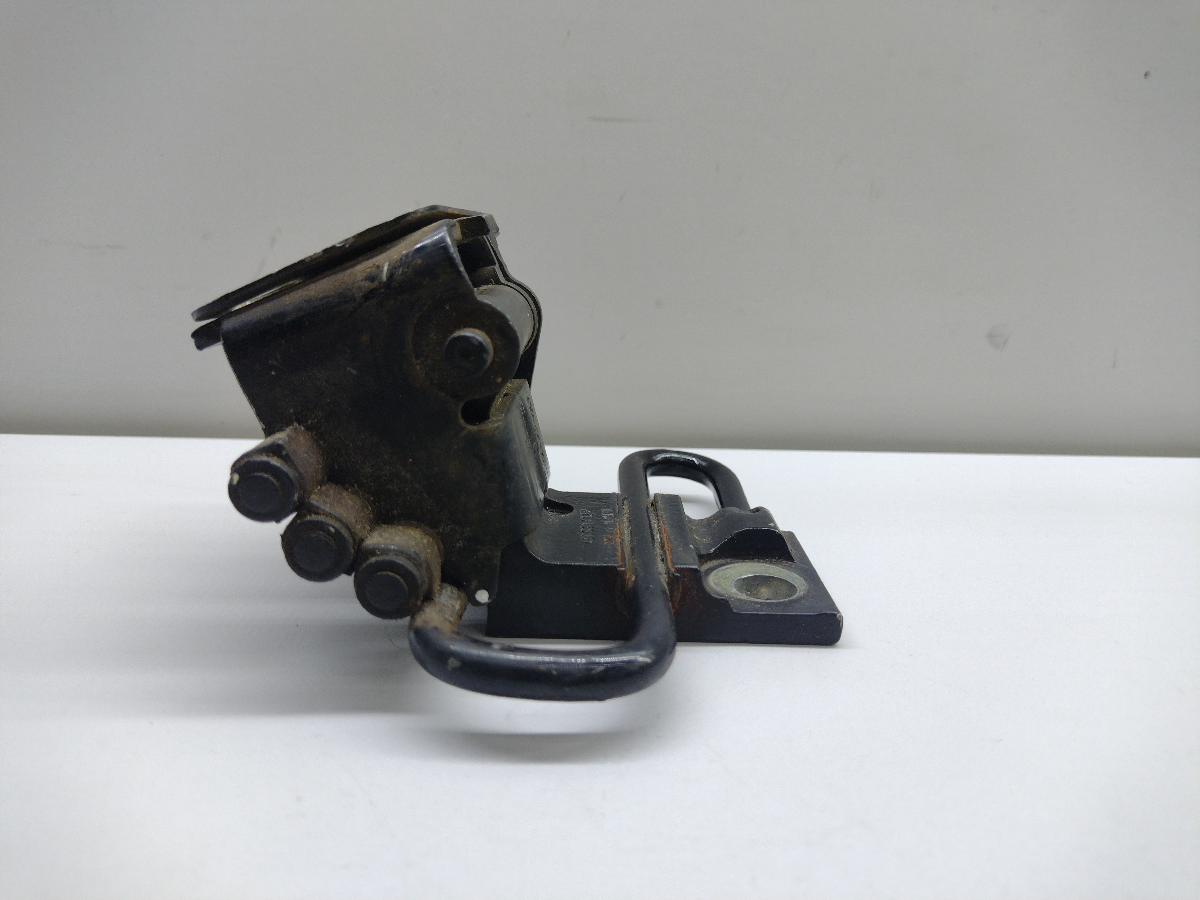 Dobradiça Dianteira Direita Superior Vw Golf 00/05 3