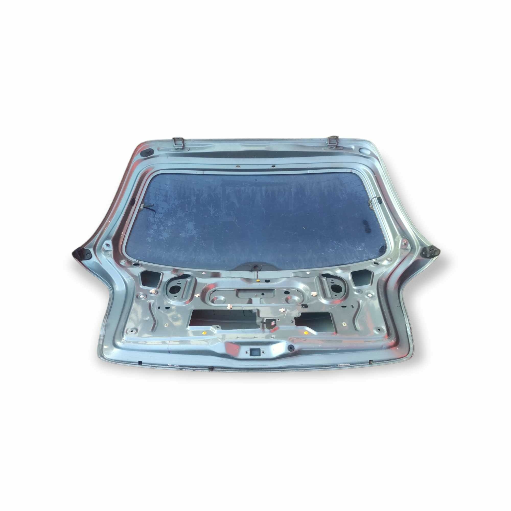Tampa Traseira Megane  00/05 2