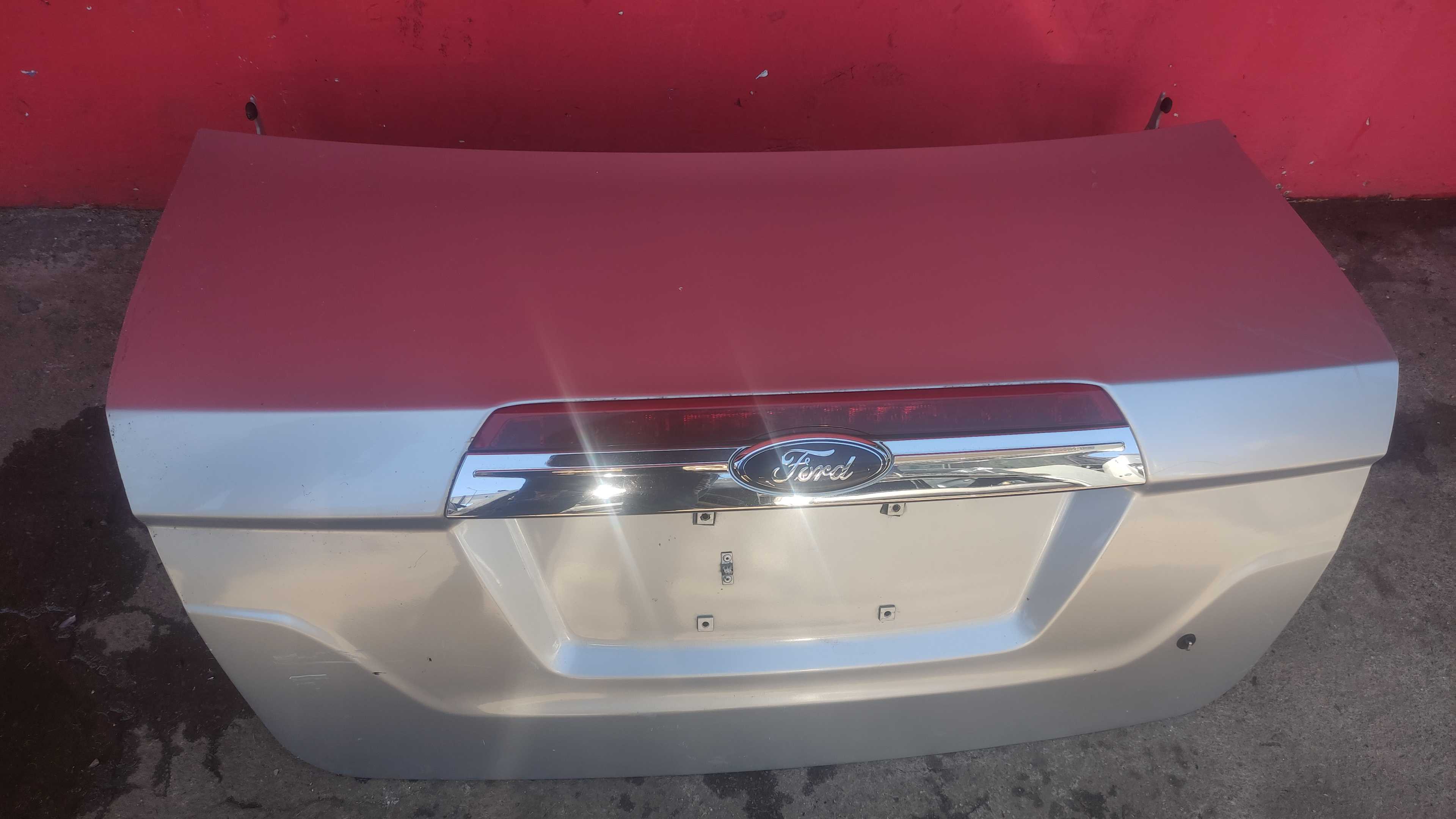 Tampa Traseira Ford Fusion 10/12 2