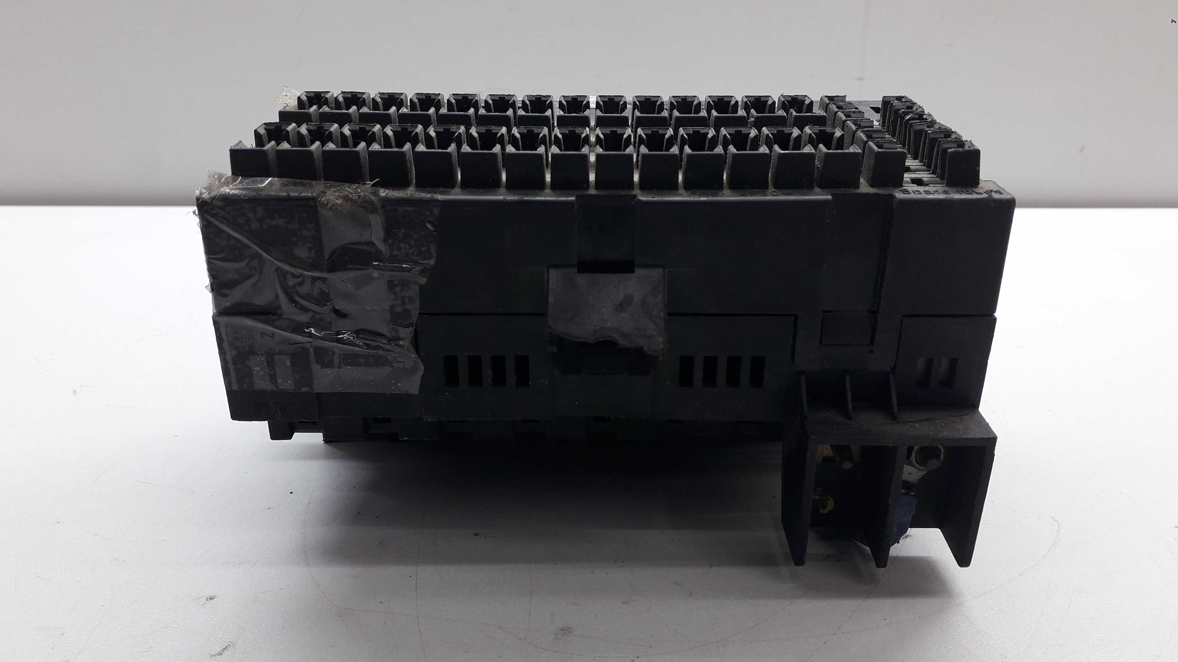 Caixa De Fusíveis Vw Gol Parati Saveiro G2 2