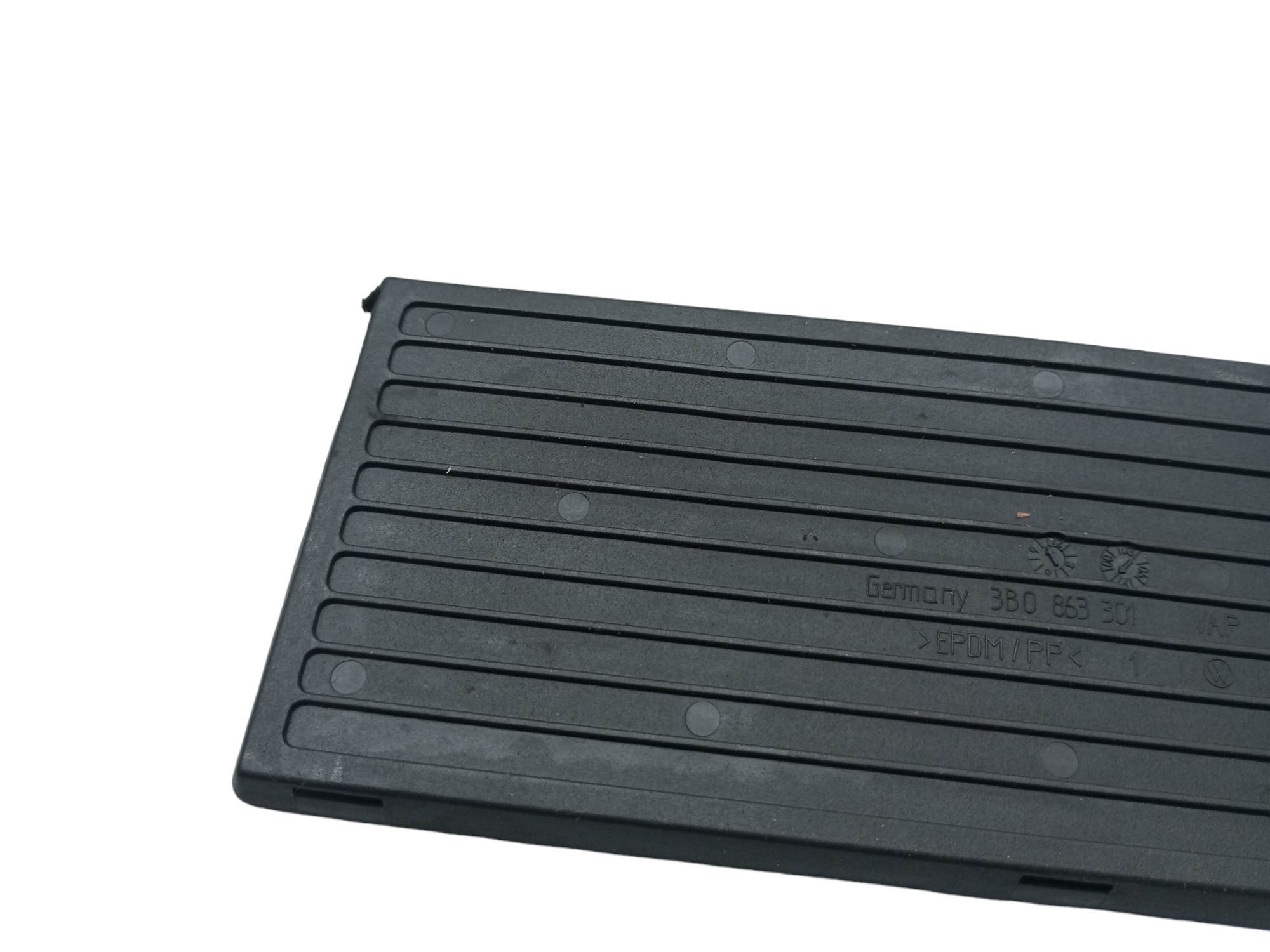 Acabamento Tapete Borracha Porta Objeto Passat 99 2000  Preto 3