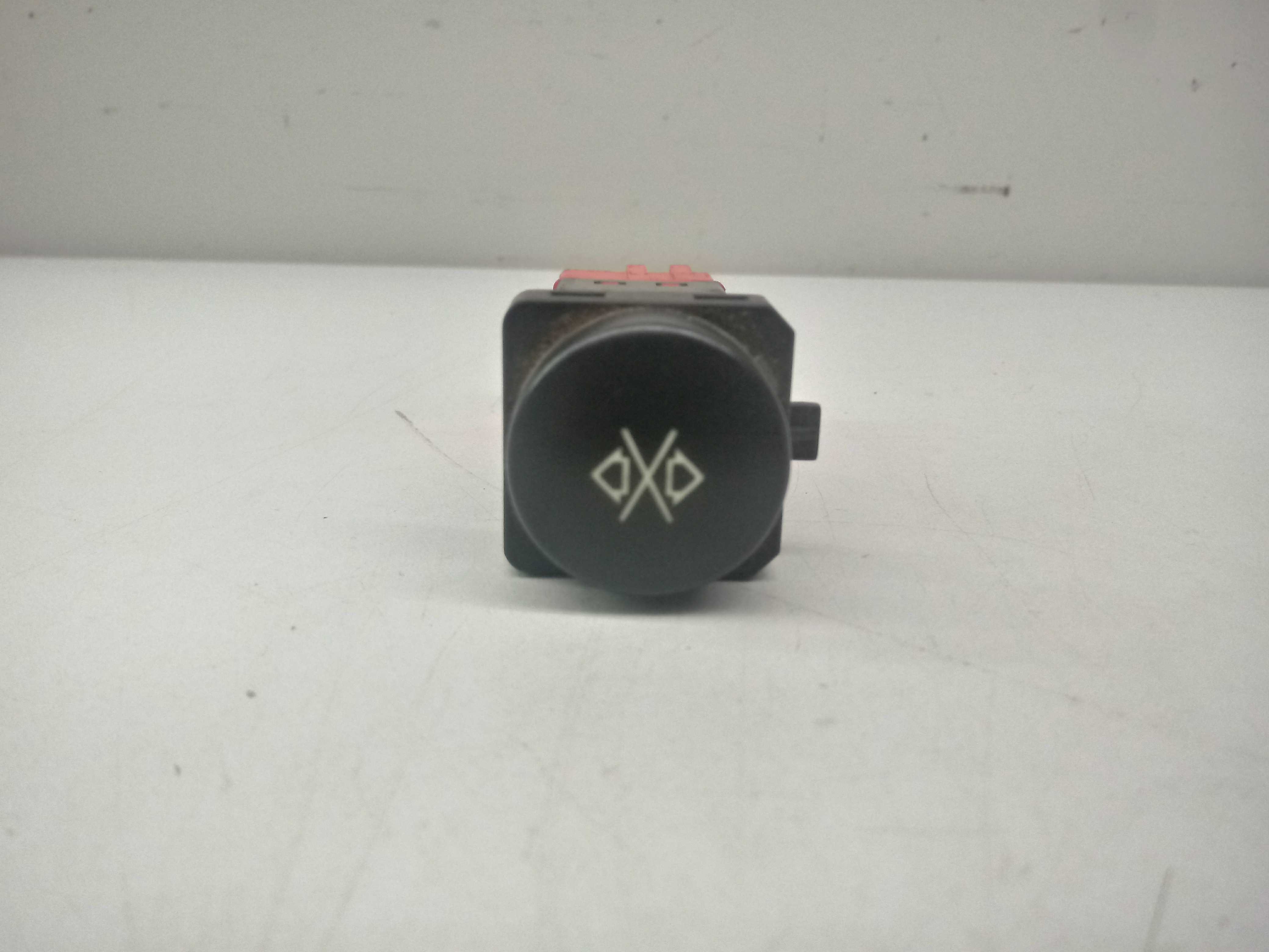 Botao Trava Vidro Eletrico Citroen Xsara Picasso 01/08 1