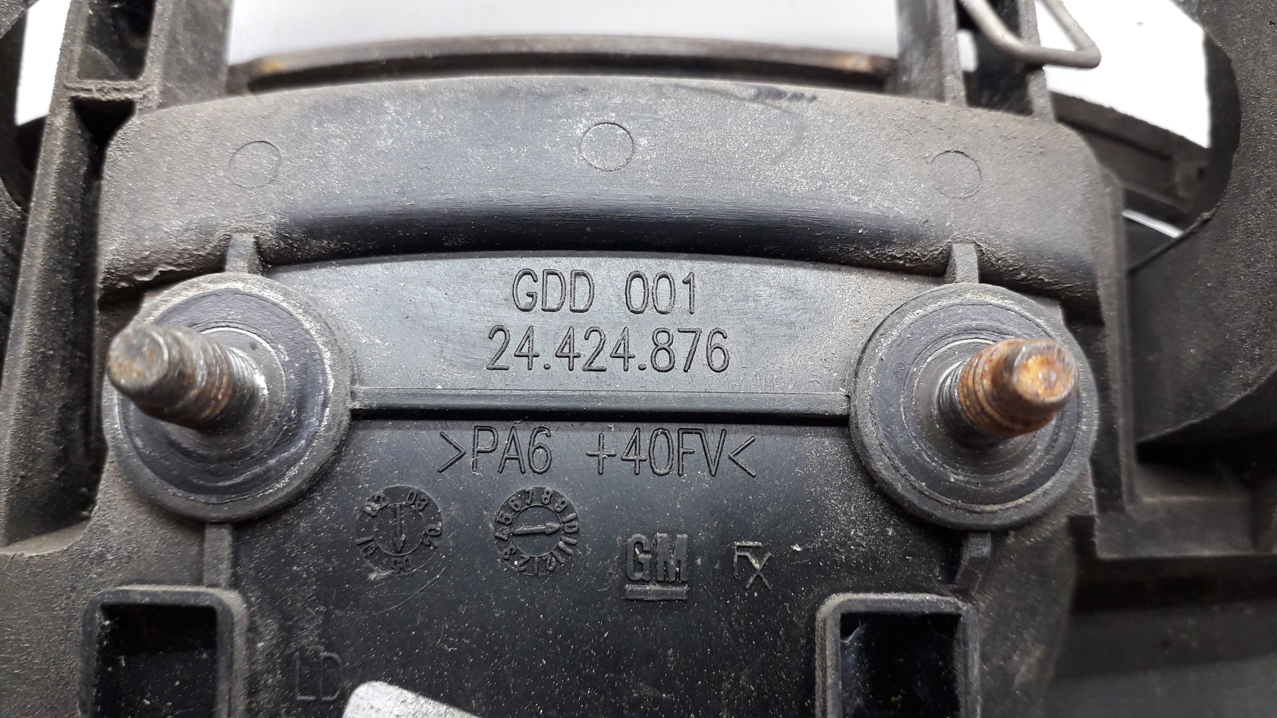 Maçaneta Externa Traseira Direita Gm Corsa 2001 3