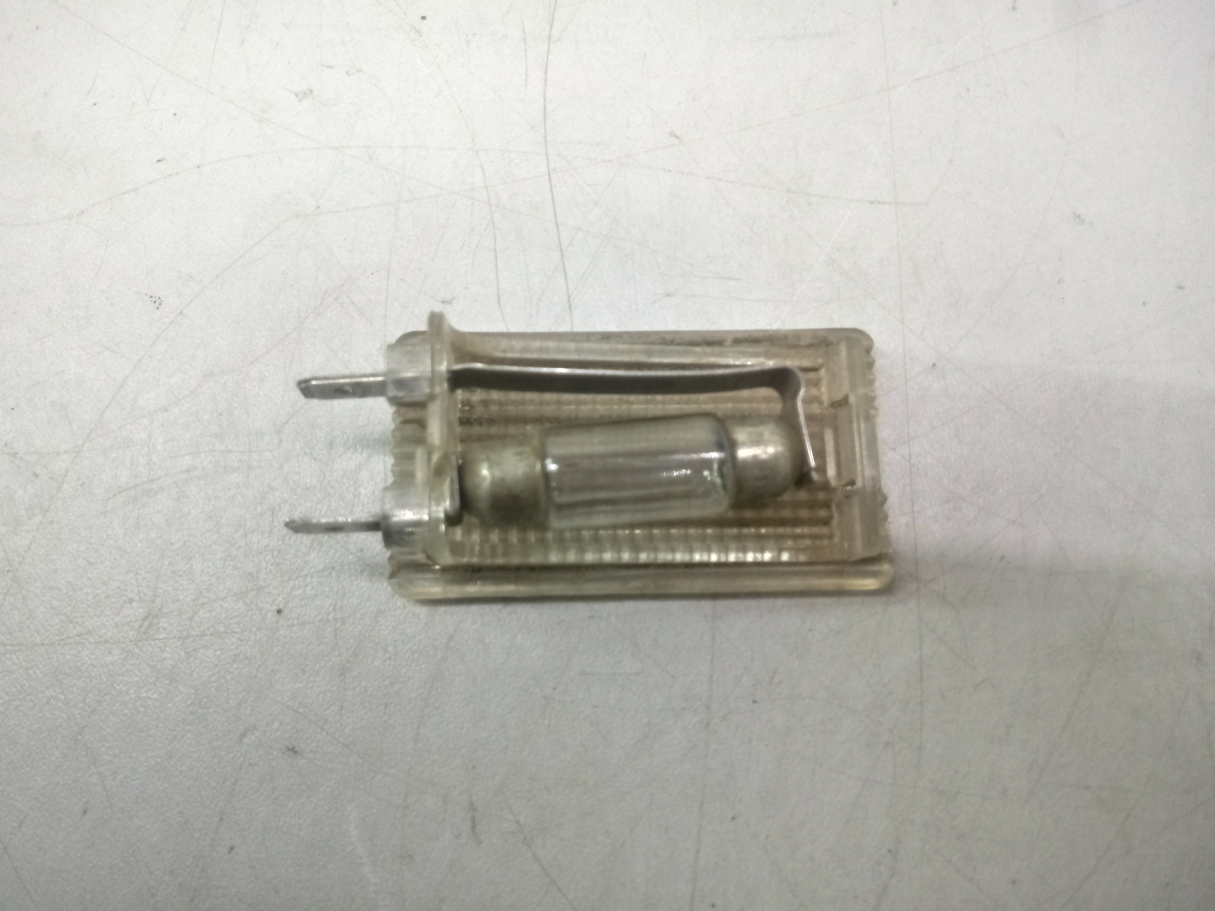 Luz Cortesia Audi A3 99/01 2