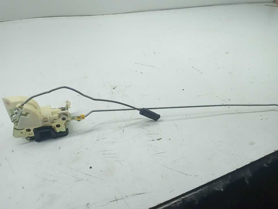Fechadura Dianteira Direita Chevrolet Corsa 94/ 01 1