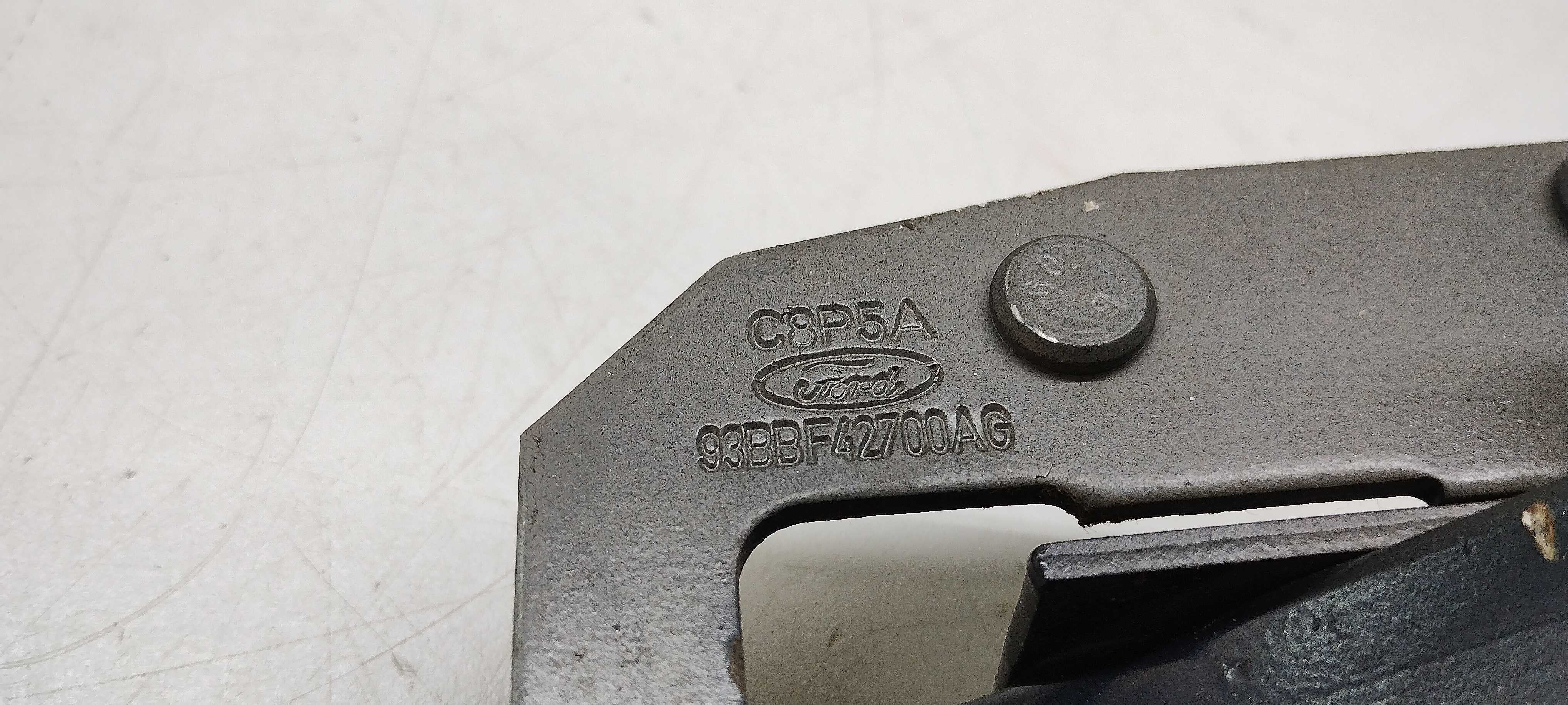 Dobradiça Porta Direita Malas Ford Mondeo 1996/2000 5