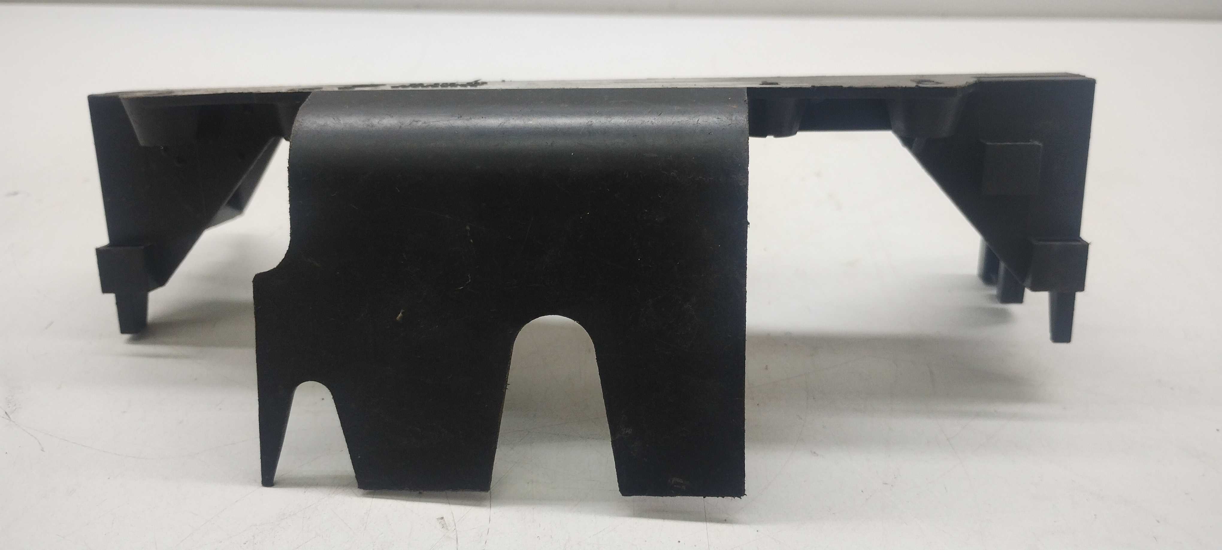 Suporte Módulo Injeção Corsa 2004 4