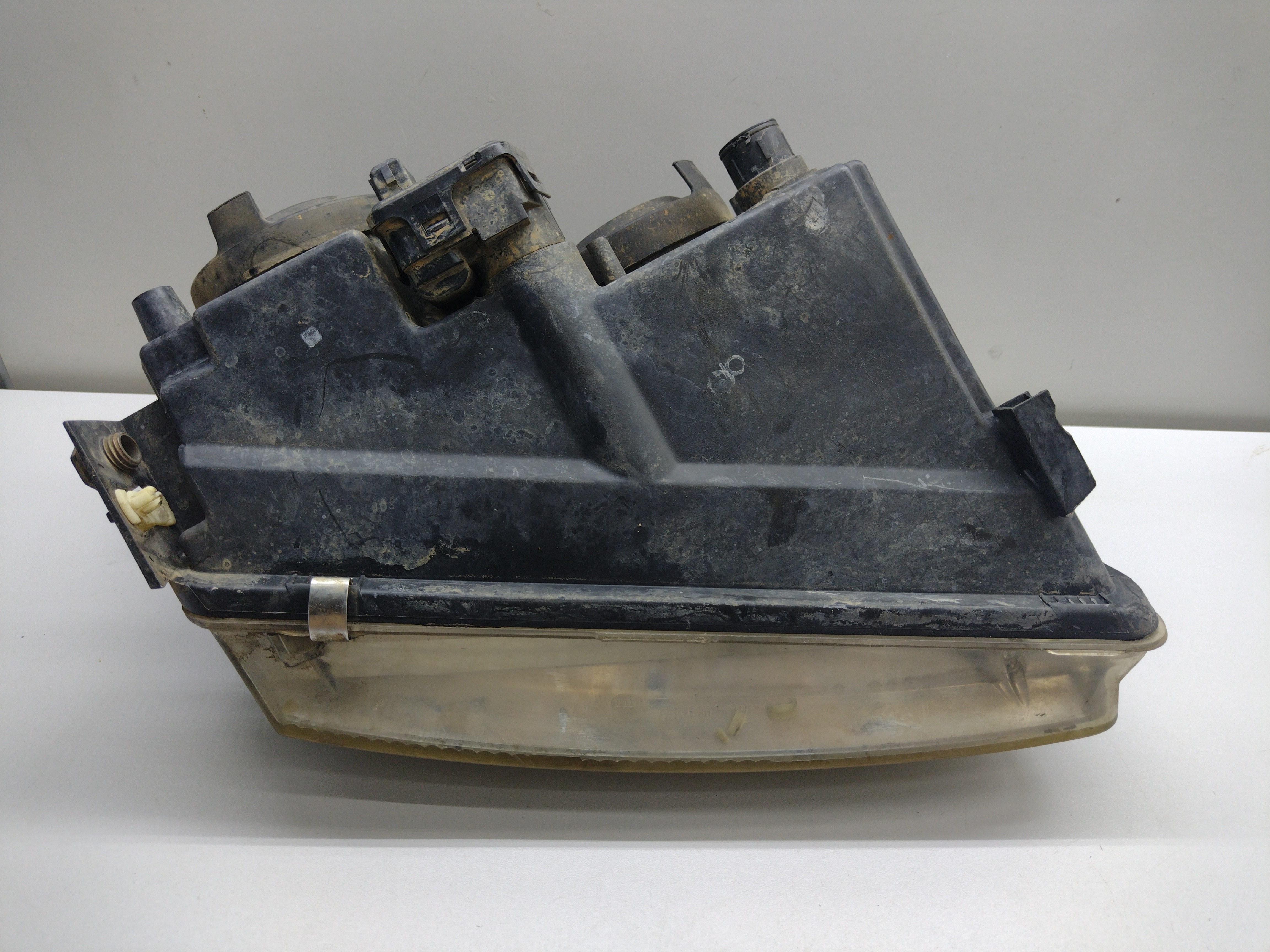 Farol Esquerdo Vw Passat 99 5