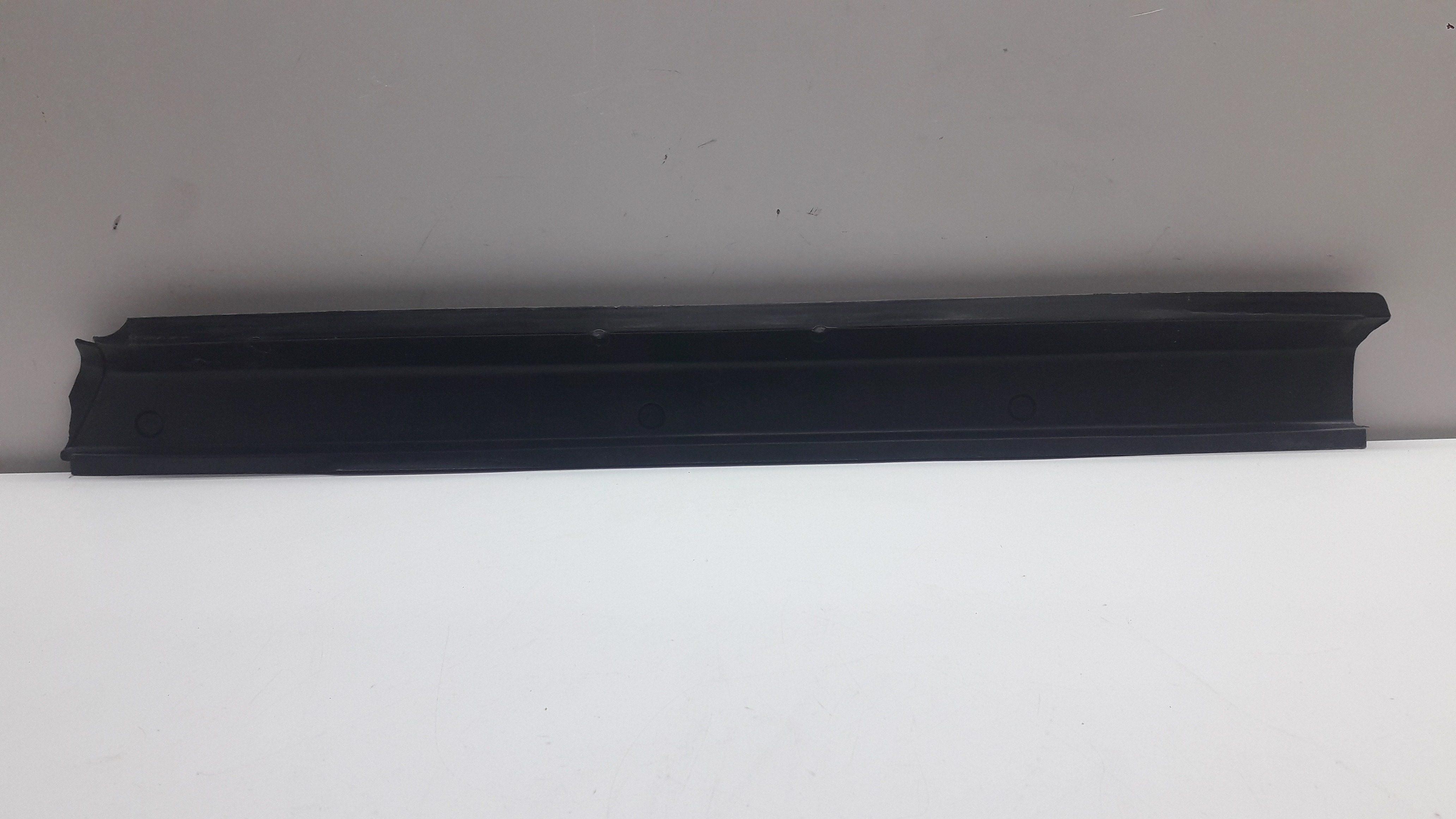 Moldura Acabamento Lado Direito Fiat Ref: 04357 Rmd 2