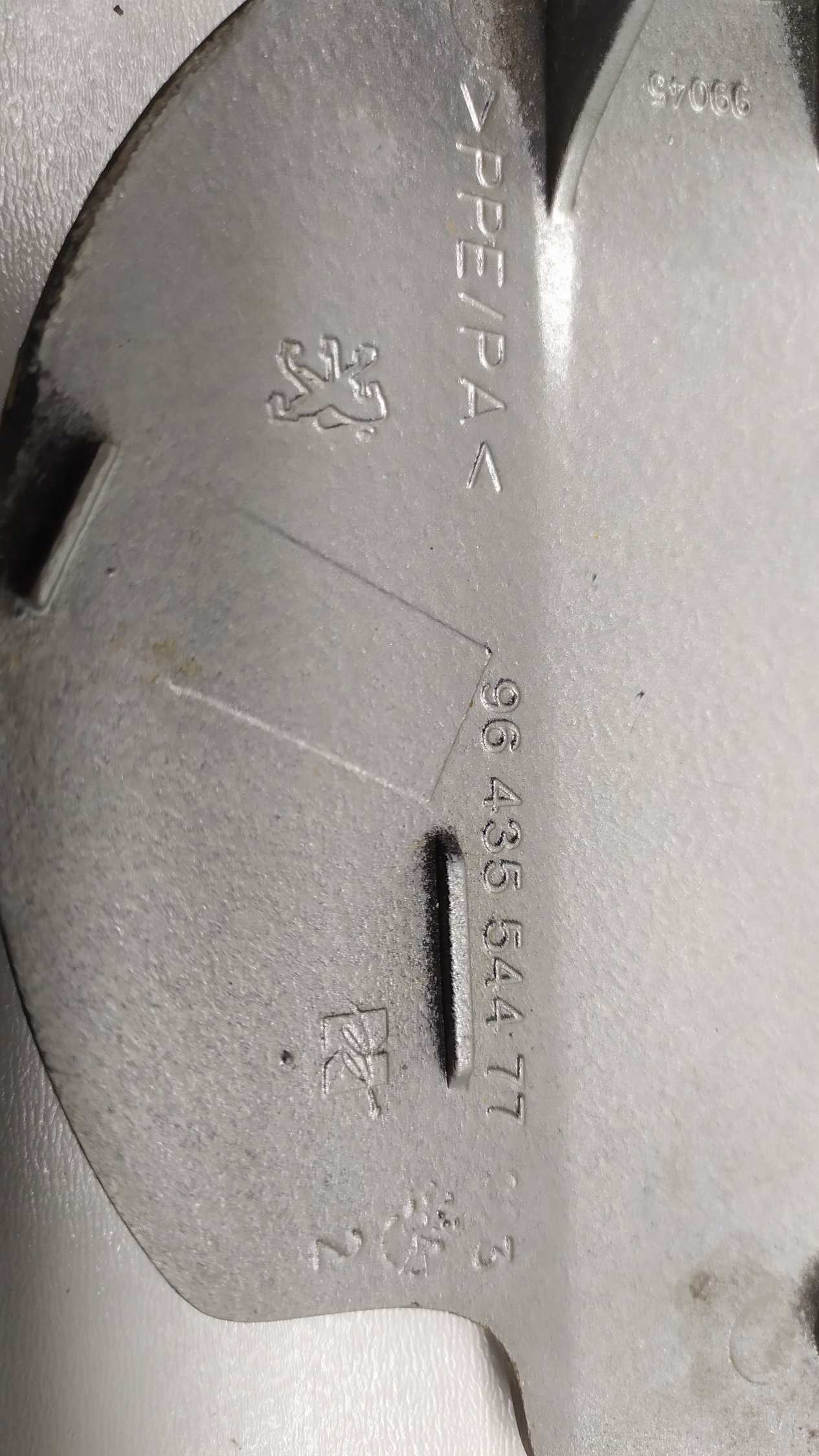 Portinhola Tampa Tanque Combustível Peugeot 307 3
