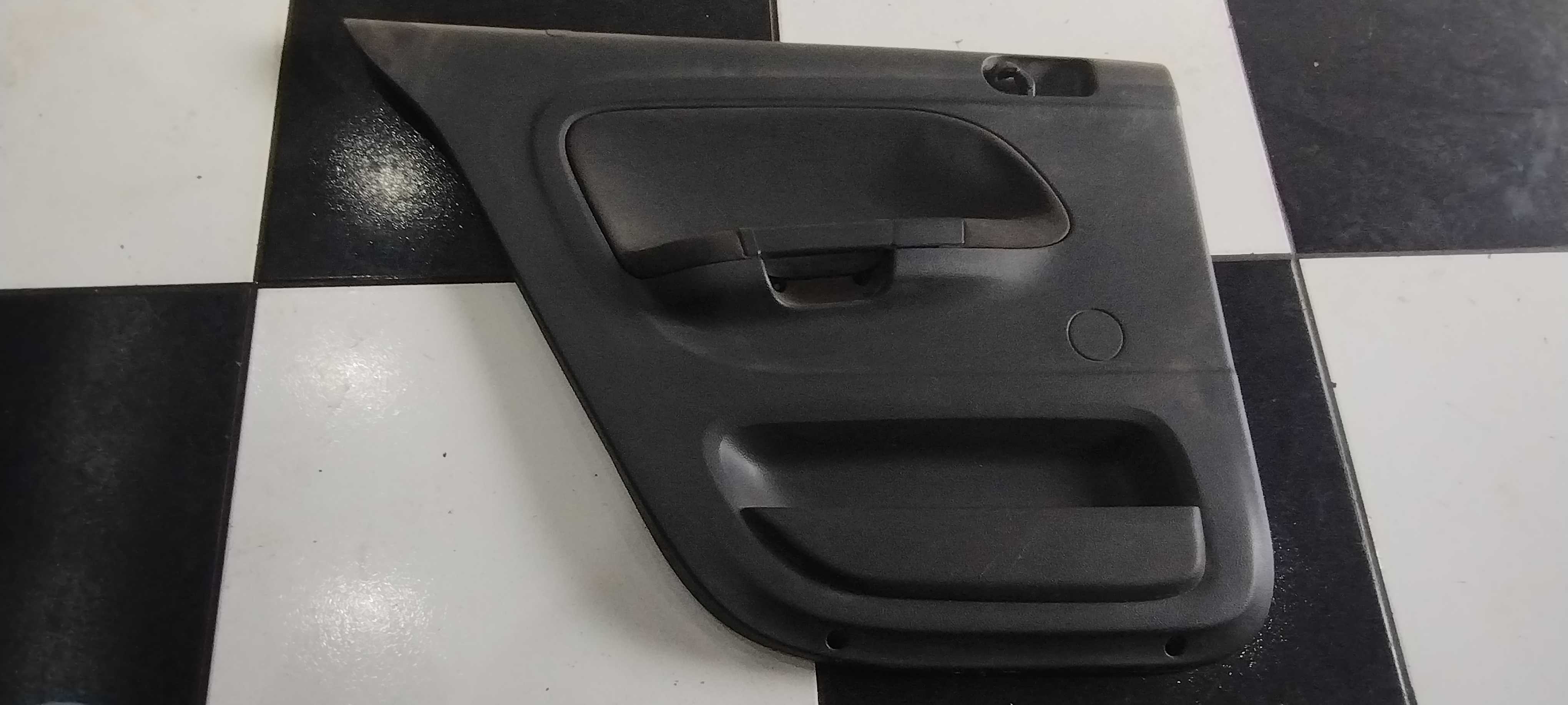 Forro Porta Traseira Esquerdo Volkswagem Gol G5 2009/11  Preto 1
