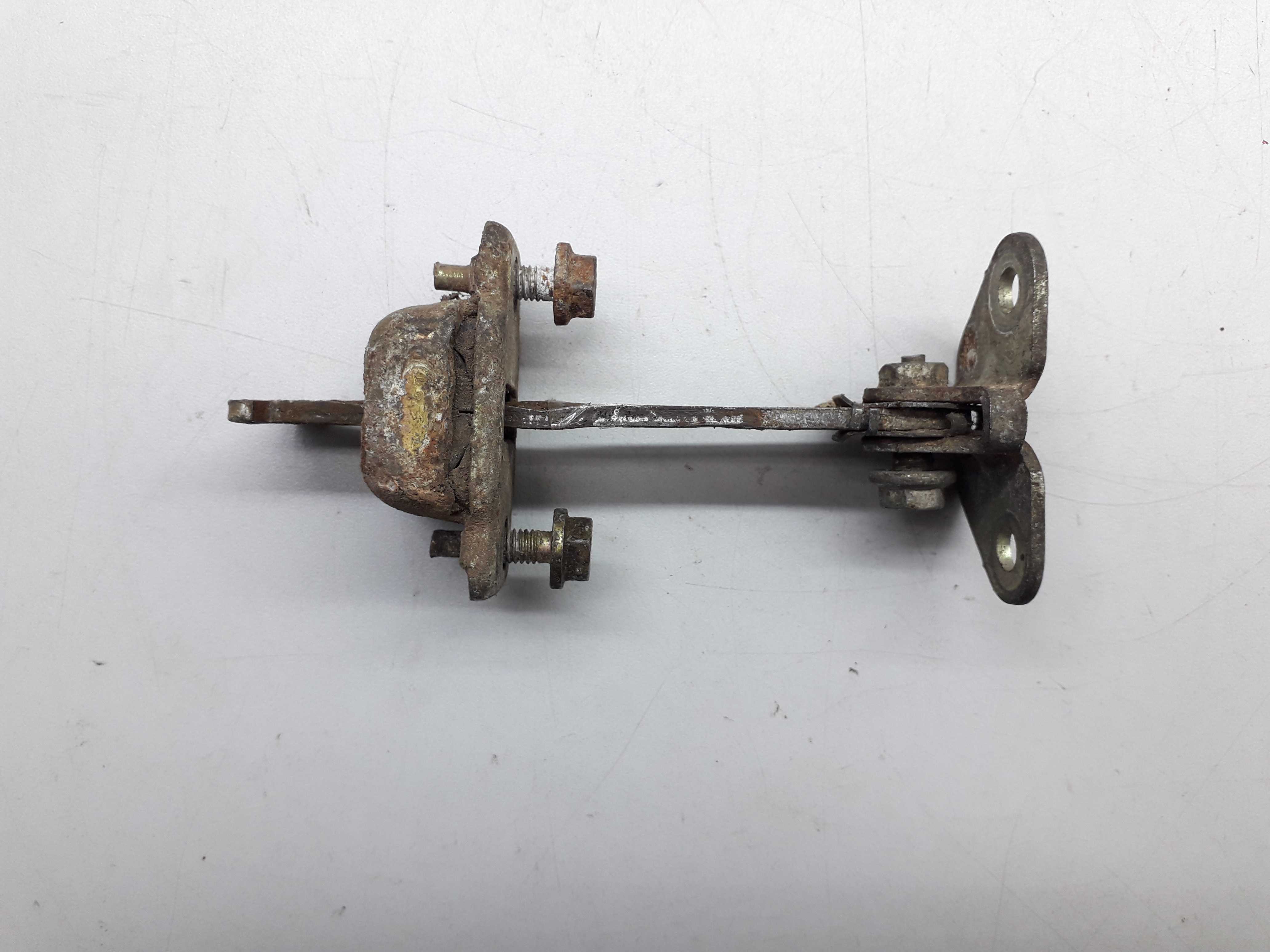 Limitador Porta Traseira Vw Golf 1995 1