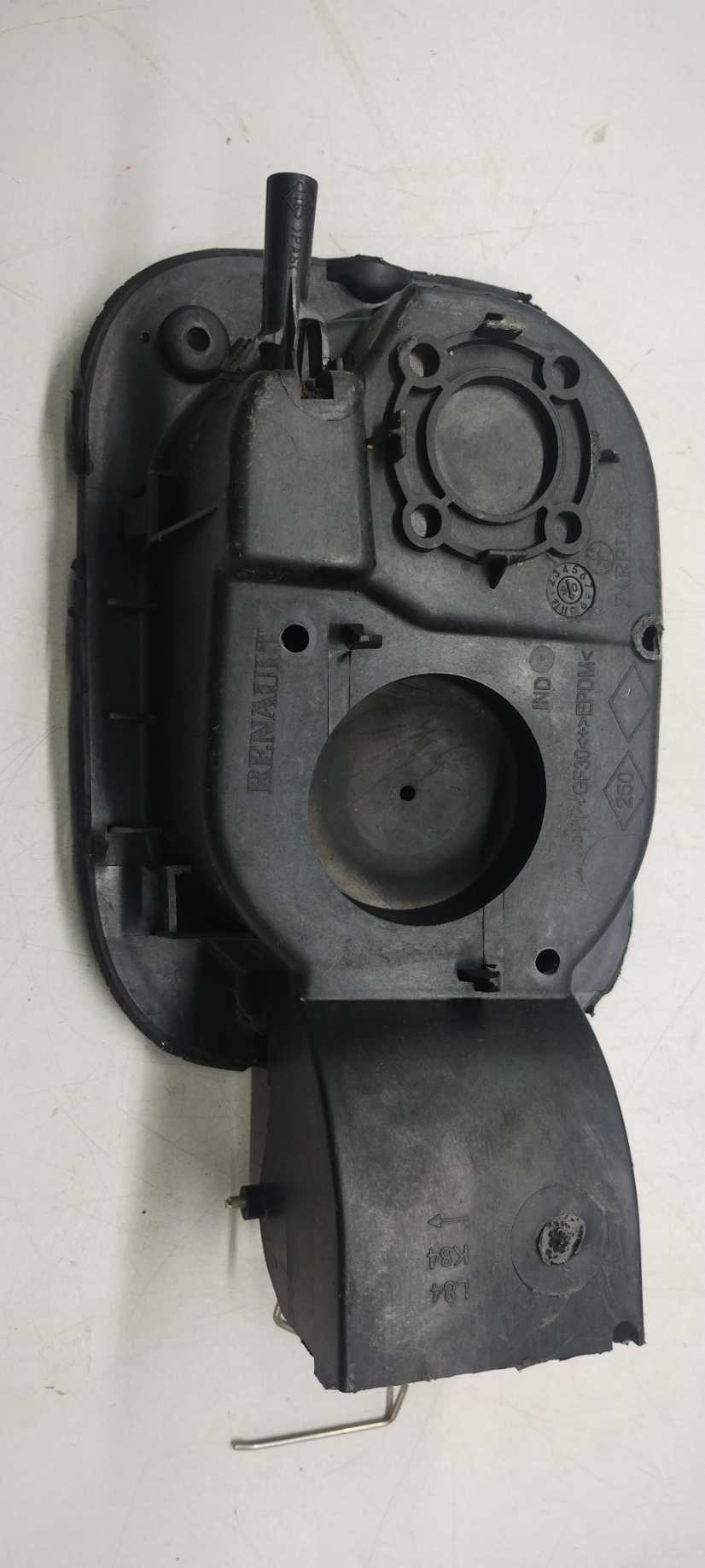 Suporte Portinhola Tanque De Combustível  Renault Megane 5