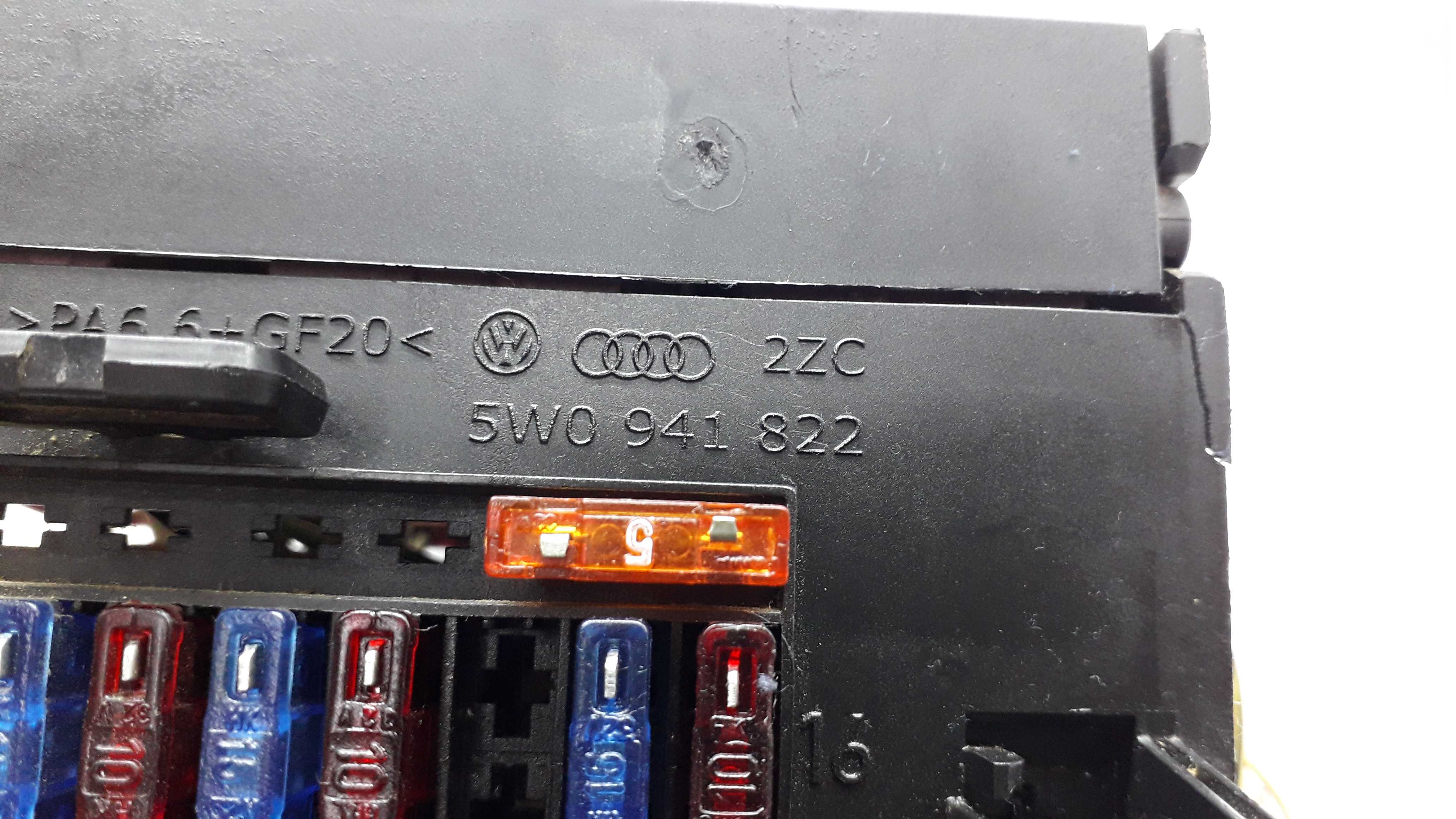 Caixa De Fusível Vw Gol G4 6