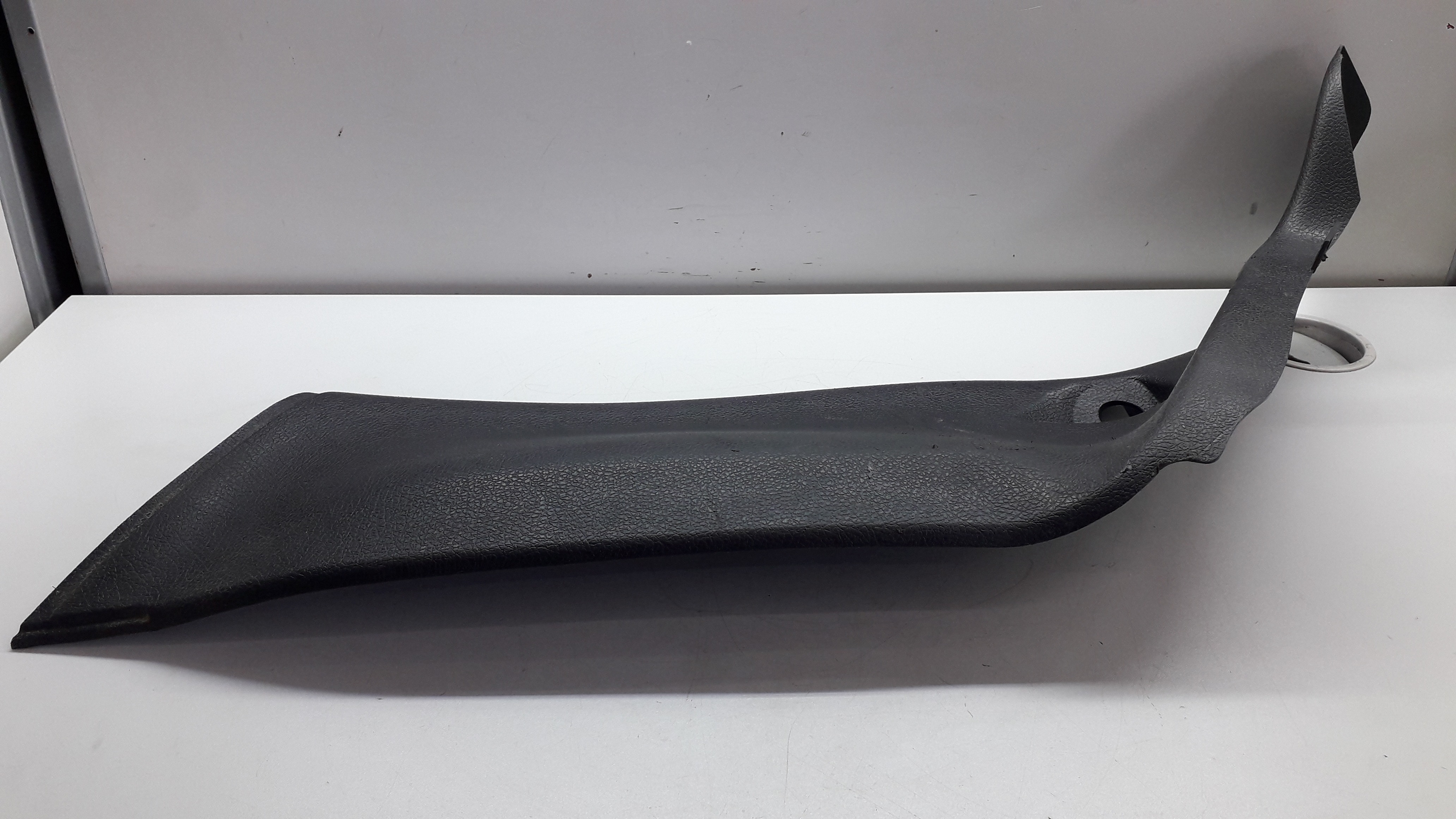 Moldura Acabamento Coluna Traseira Esquerda Peugeot 206 07 2