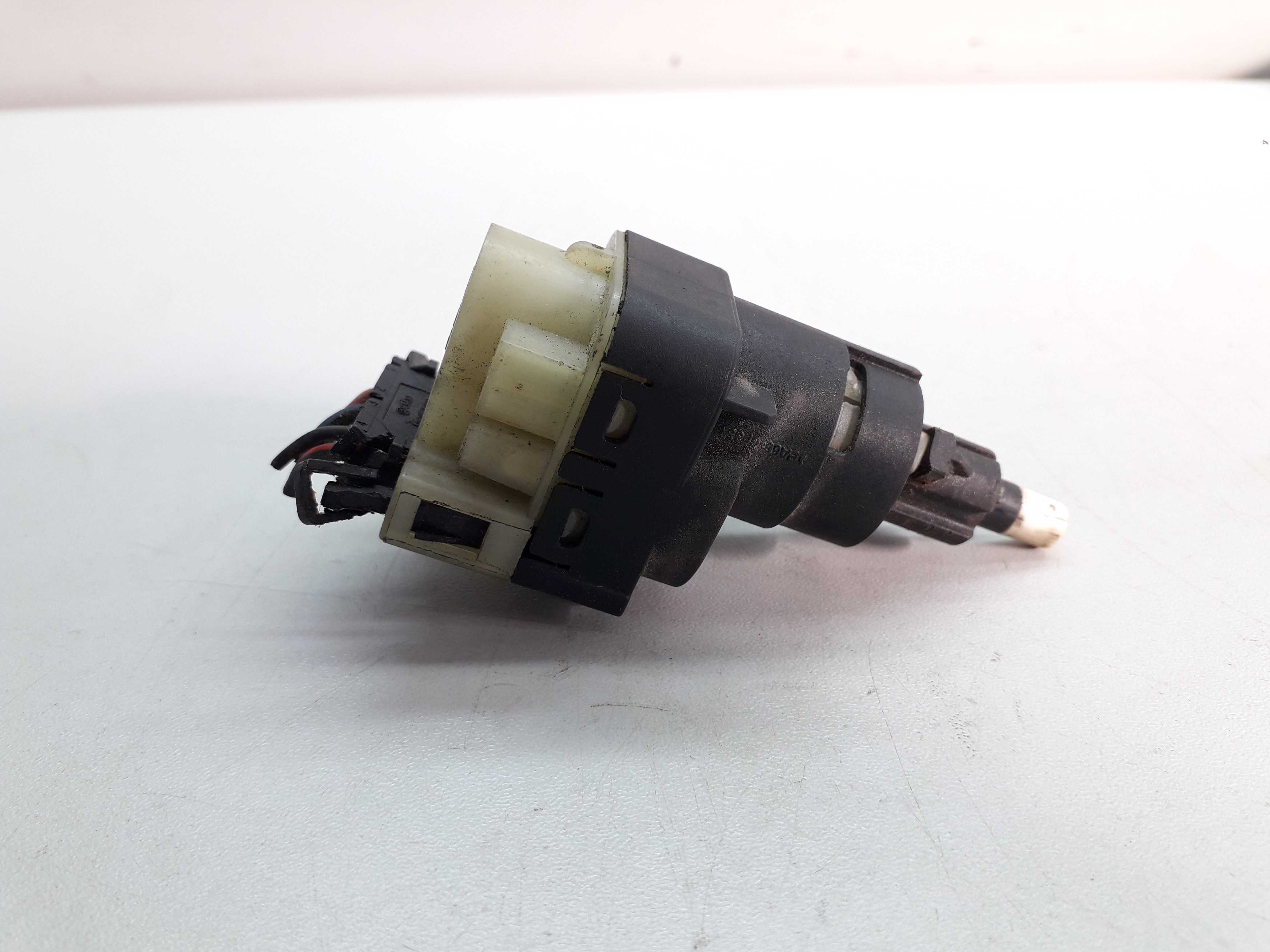Interruptor Luz De Freio Vw Fox 2007 4