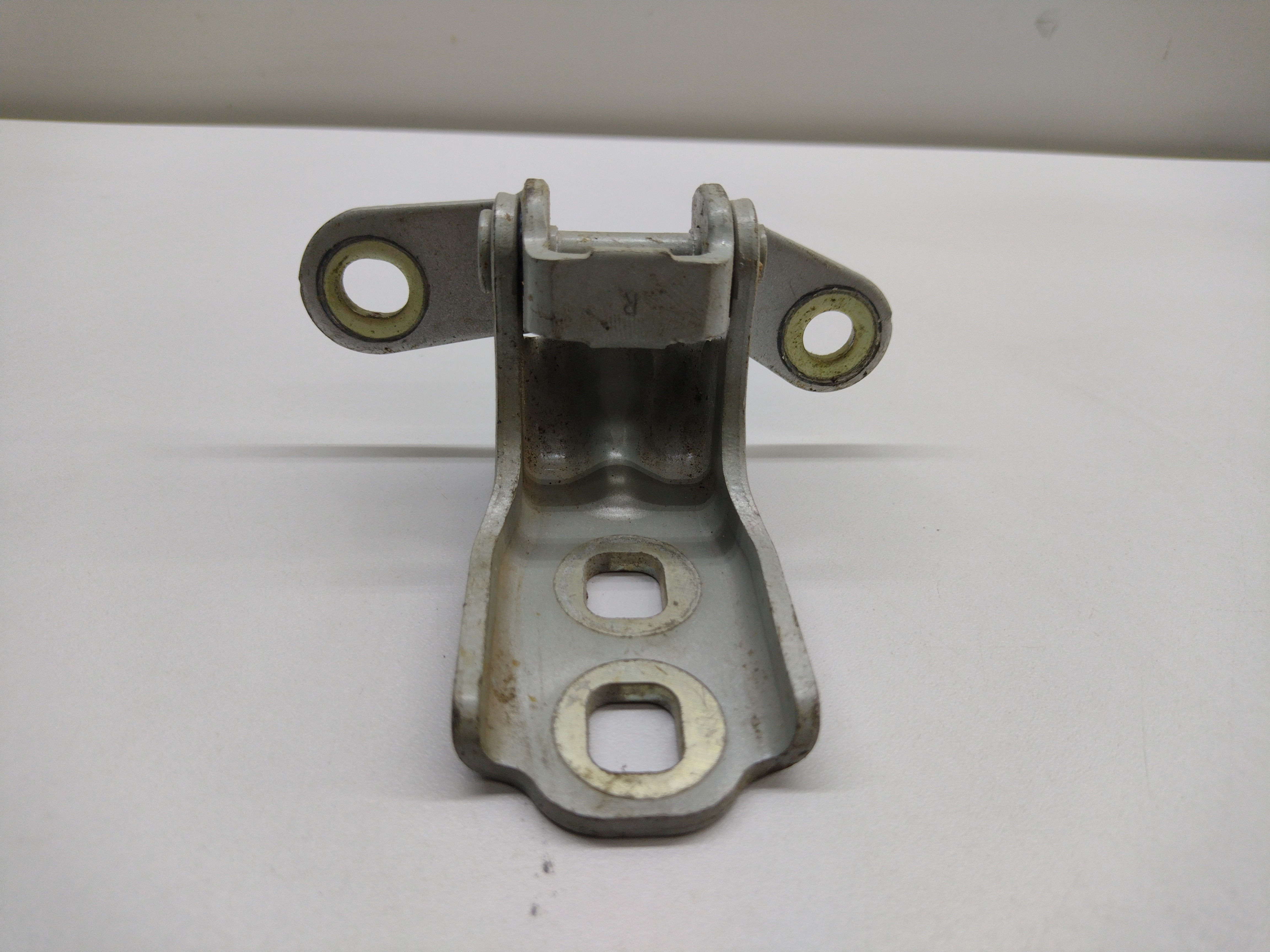 Dobradiça Porta Dianteira Direita Chevrolet Prisma 1