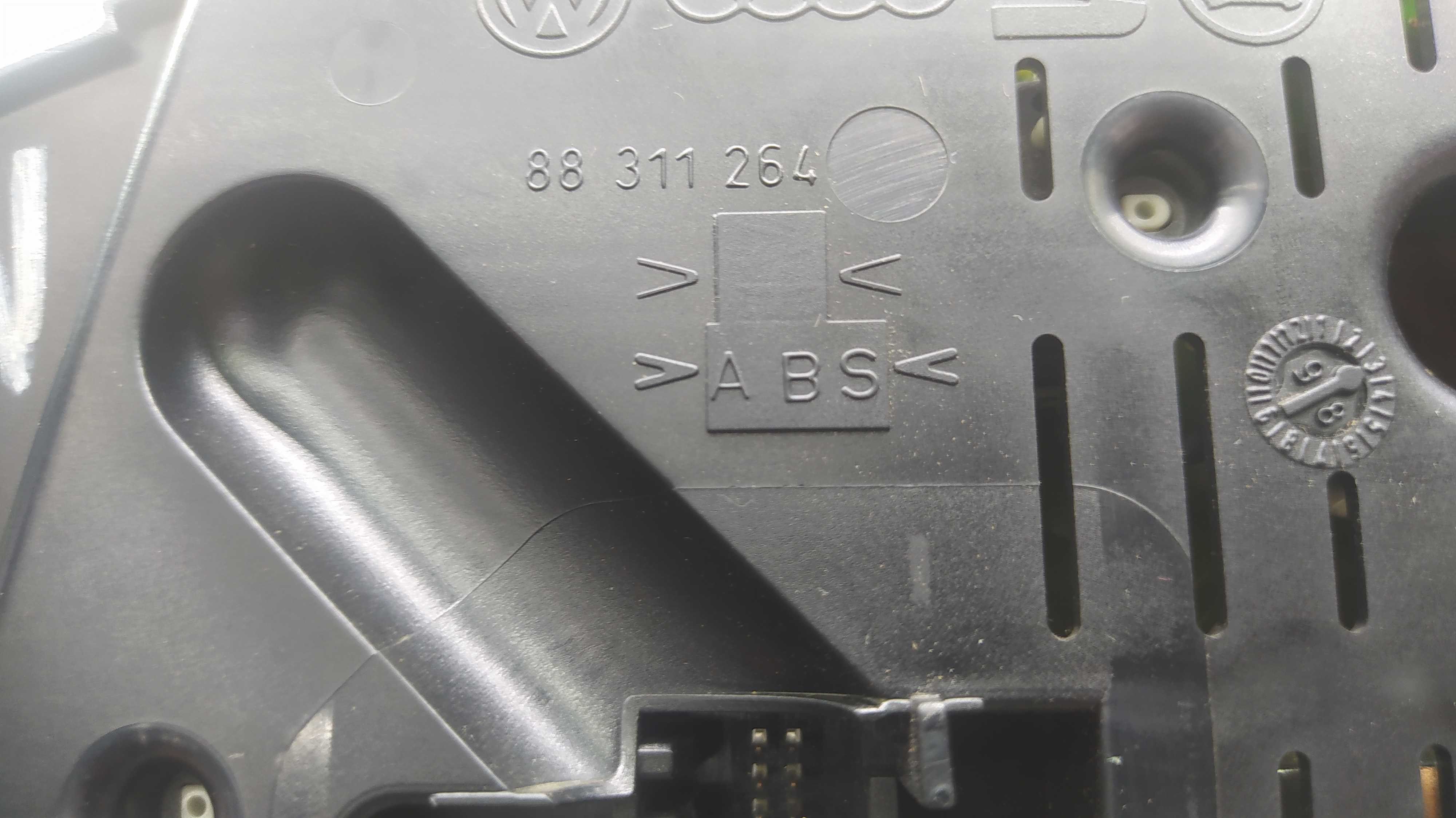 Painel De Instrumentos Audi A3 Vdo 1.8 Ref: 88311264 6