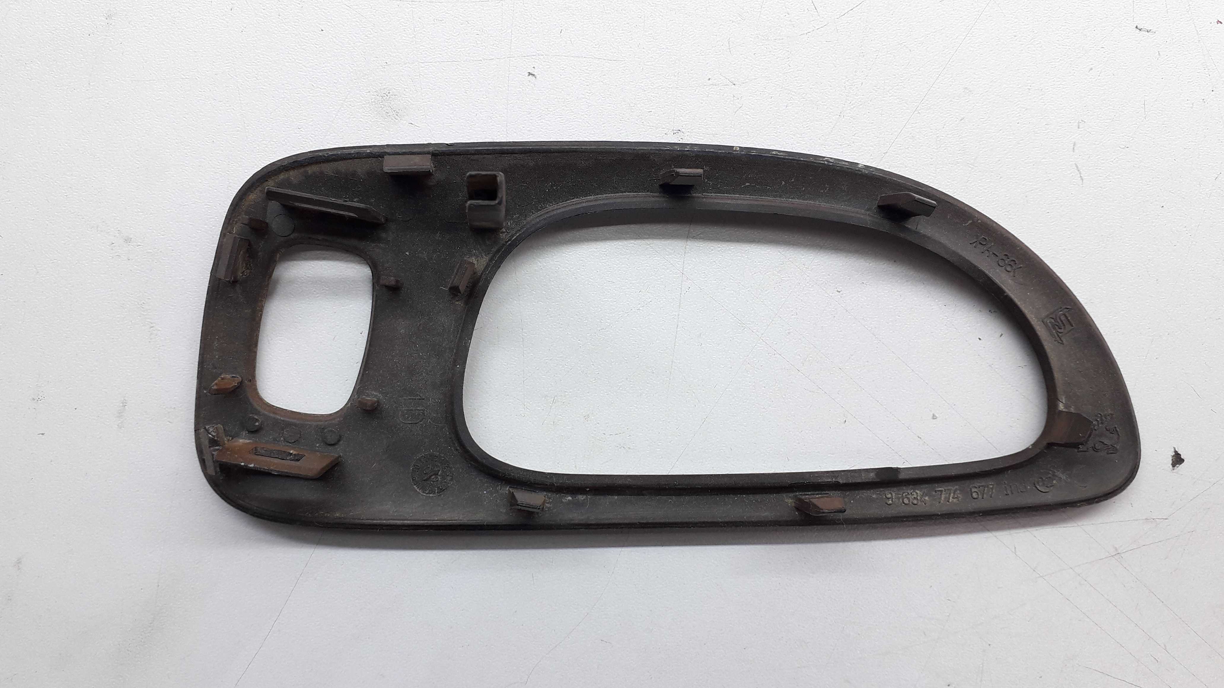 Moldura Maçaneta Interna Traseira Direita Peugeot 307 2009 2
