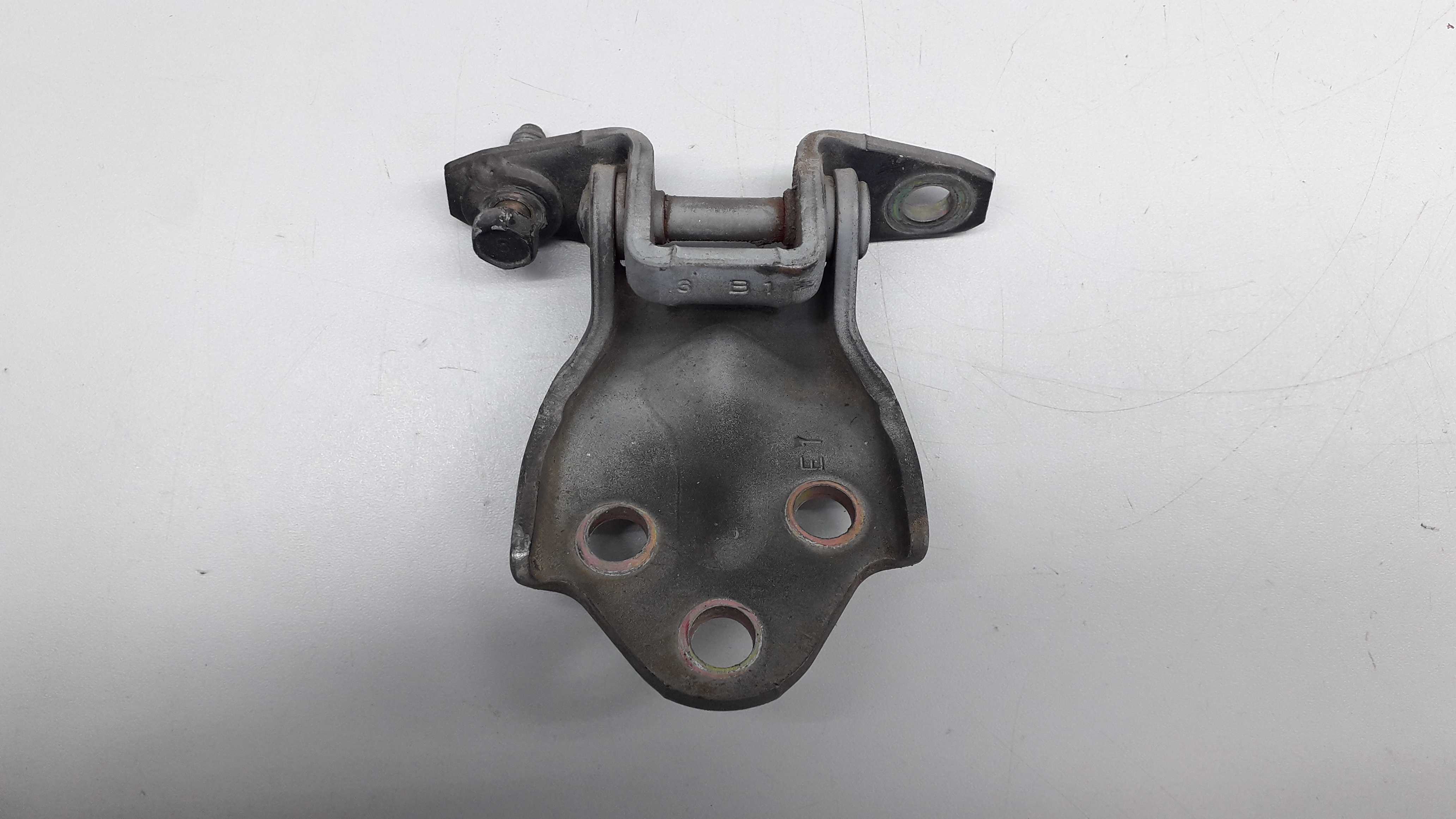Dobradiça Porta Dianteira Pajero Sport 2002 1