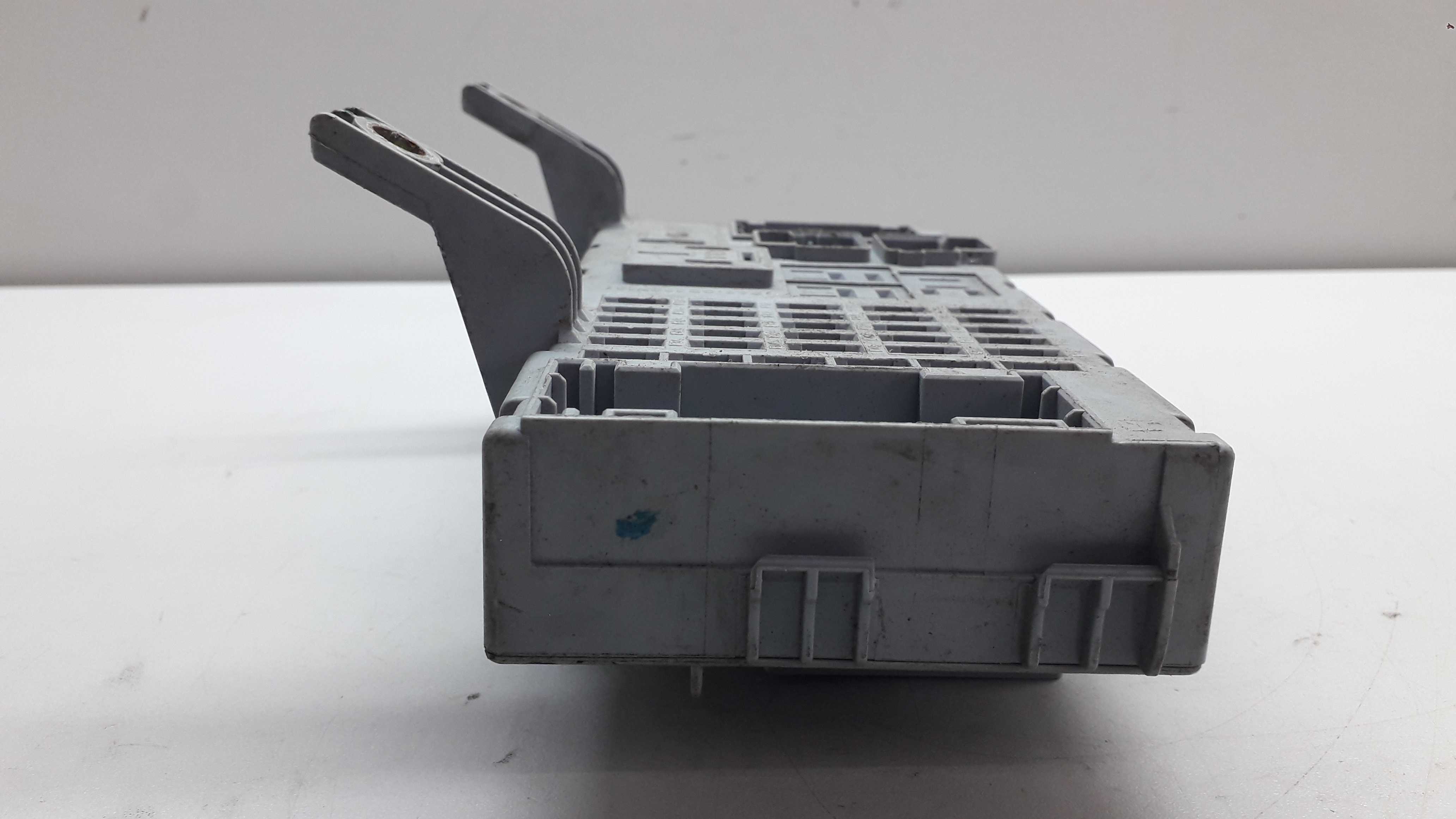 Caixa De Fusíveis Fiat Palio Idea 2005/2010 5