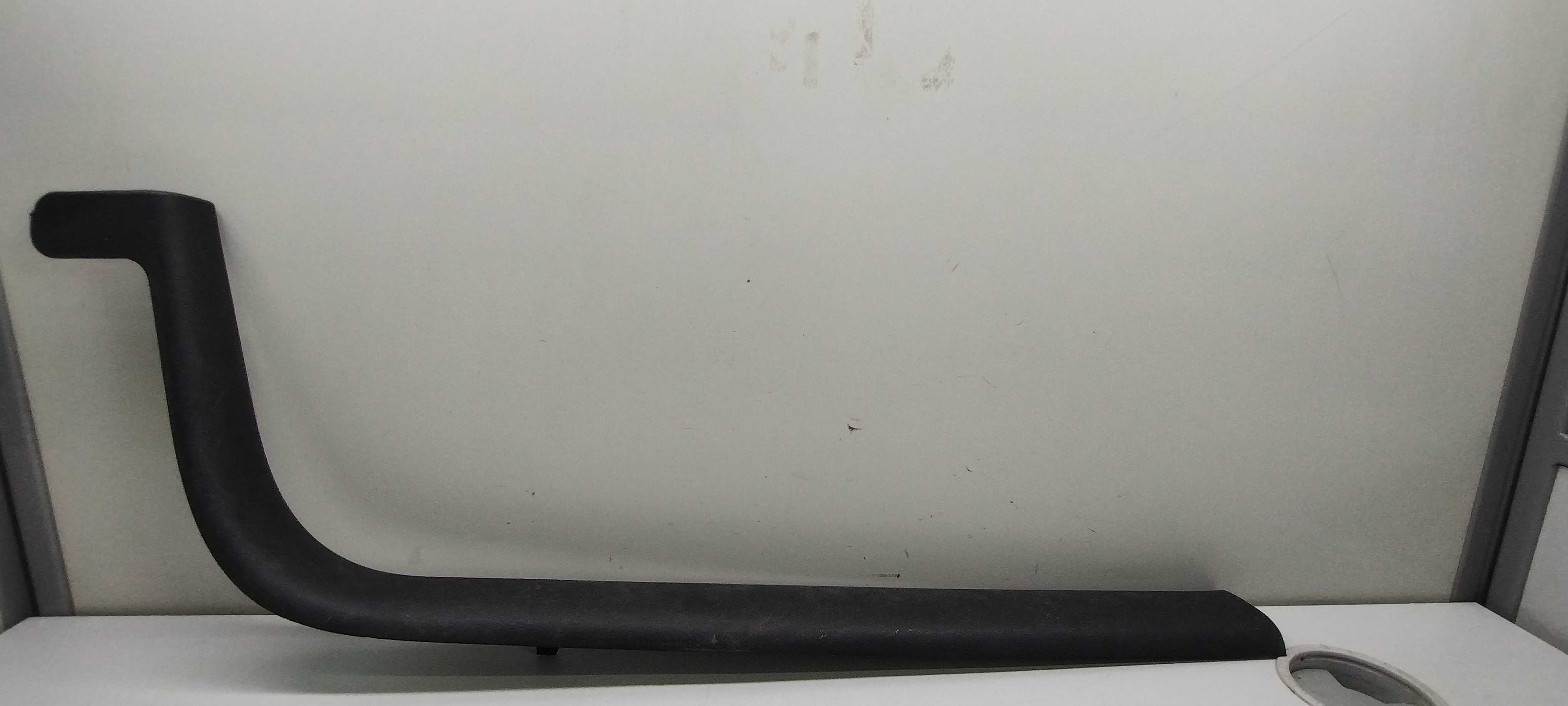 Acabamento Soleira Porta Dianteira Direita Peugeot 307 08 2