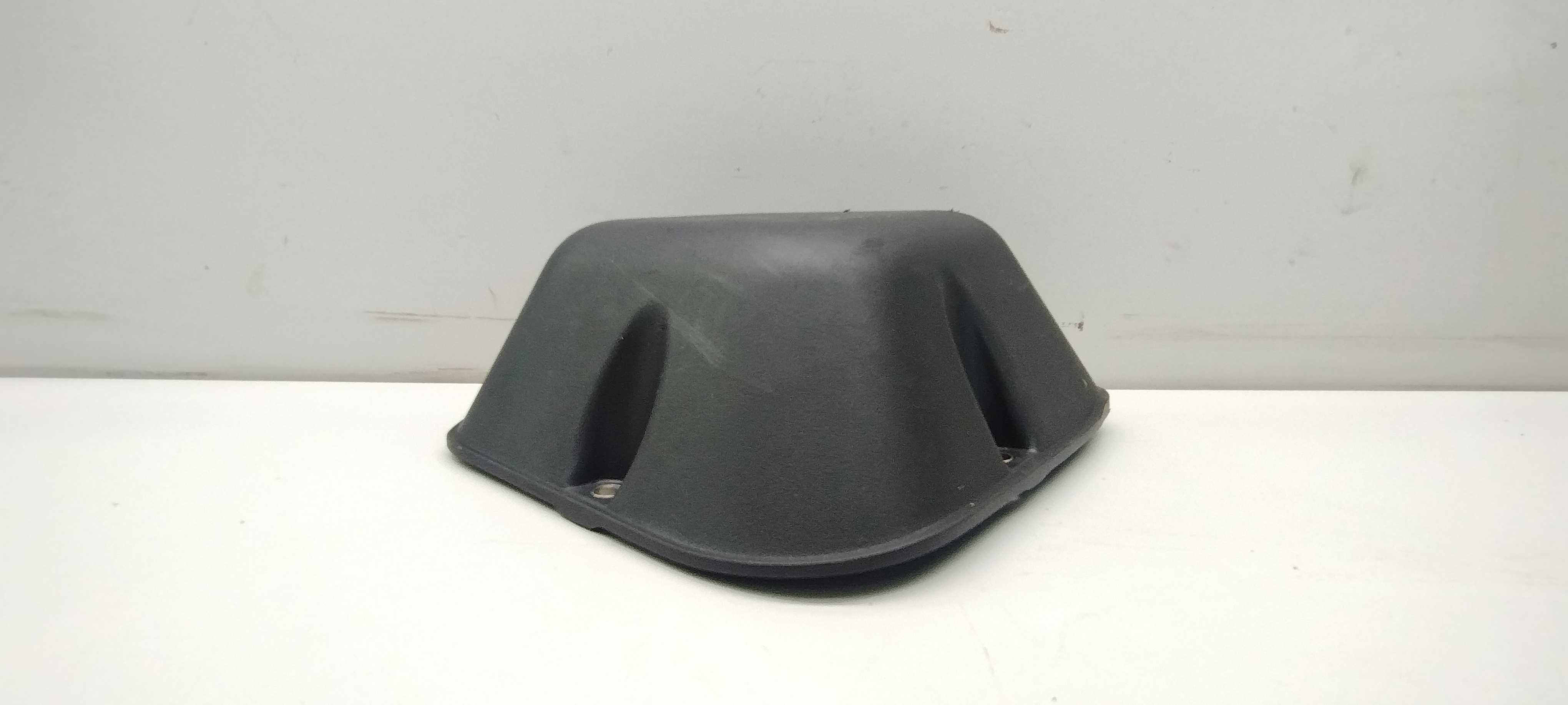 Moldura Tampa Traseira Direita Fiat Siena 08/17 3