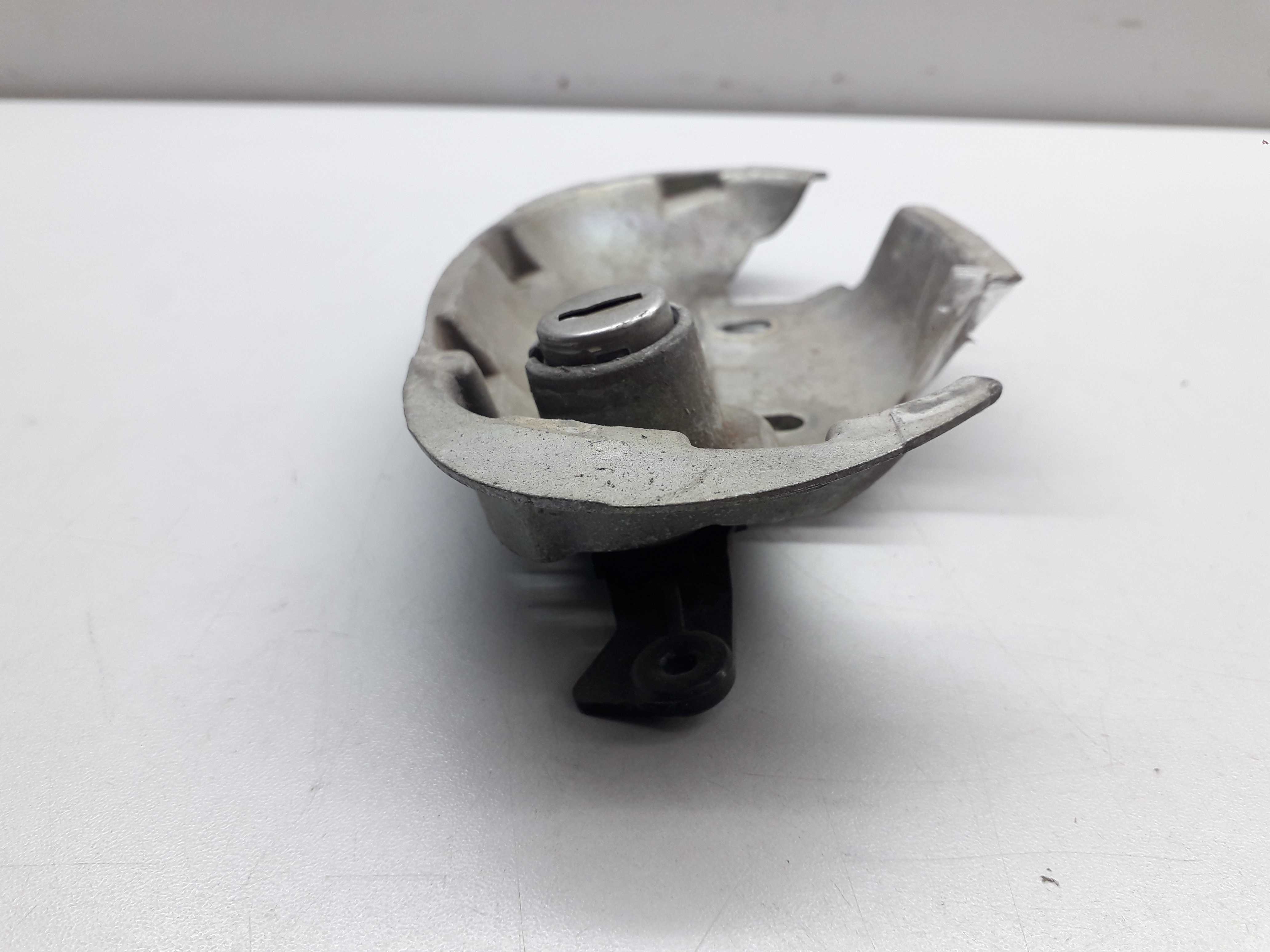 Suporte Maçaneta  Externa Dianteira  Esquerda Gm Corsa 2001 Dianteira 3