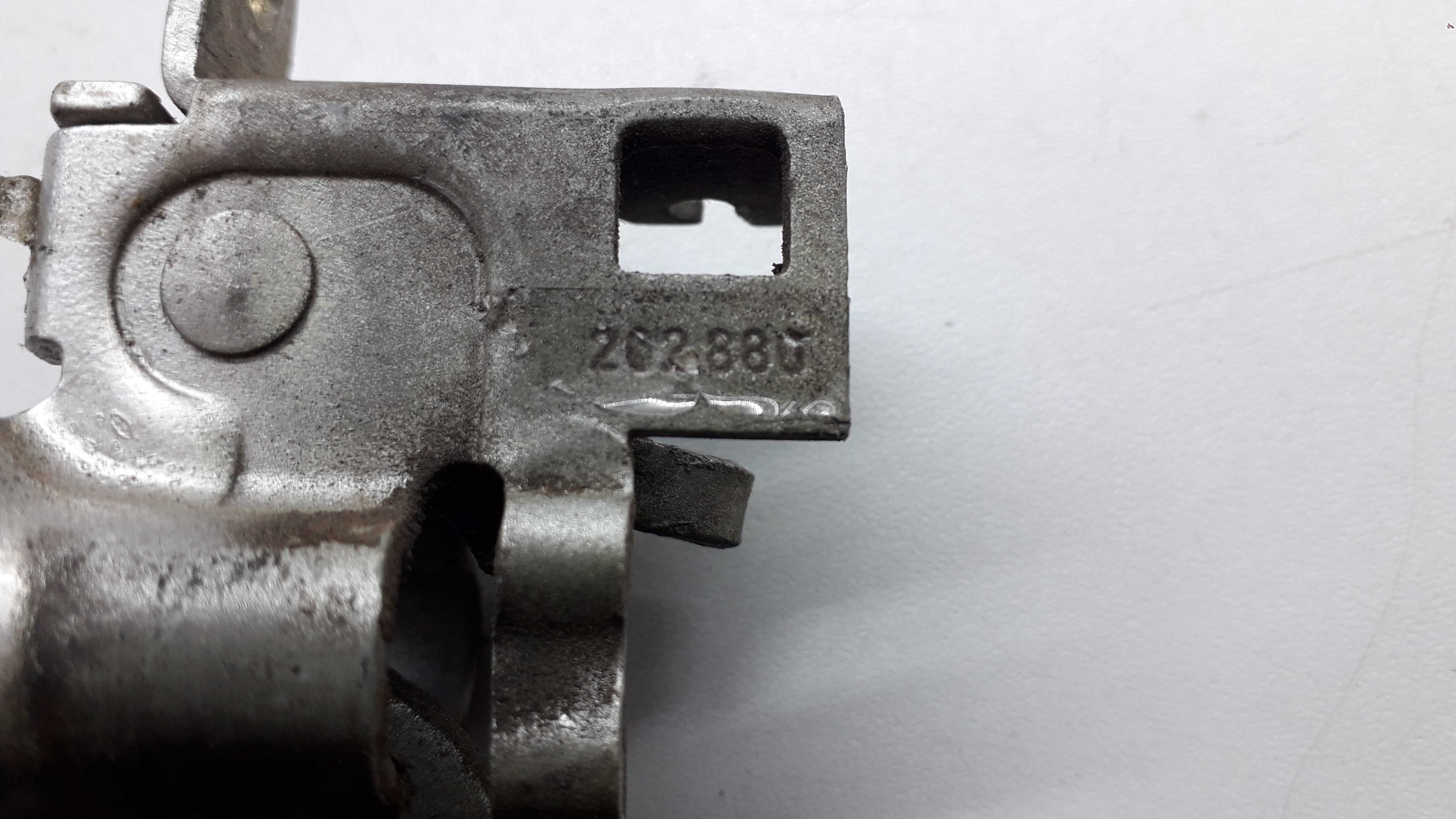 Fechadura Trava Capô Mercedes C220/c280 95 7