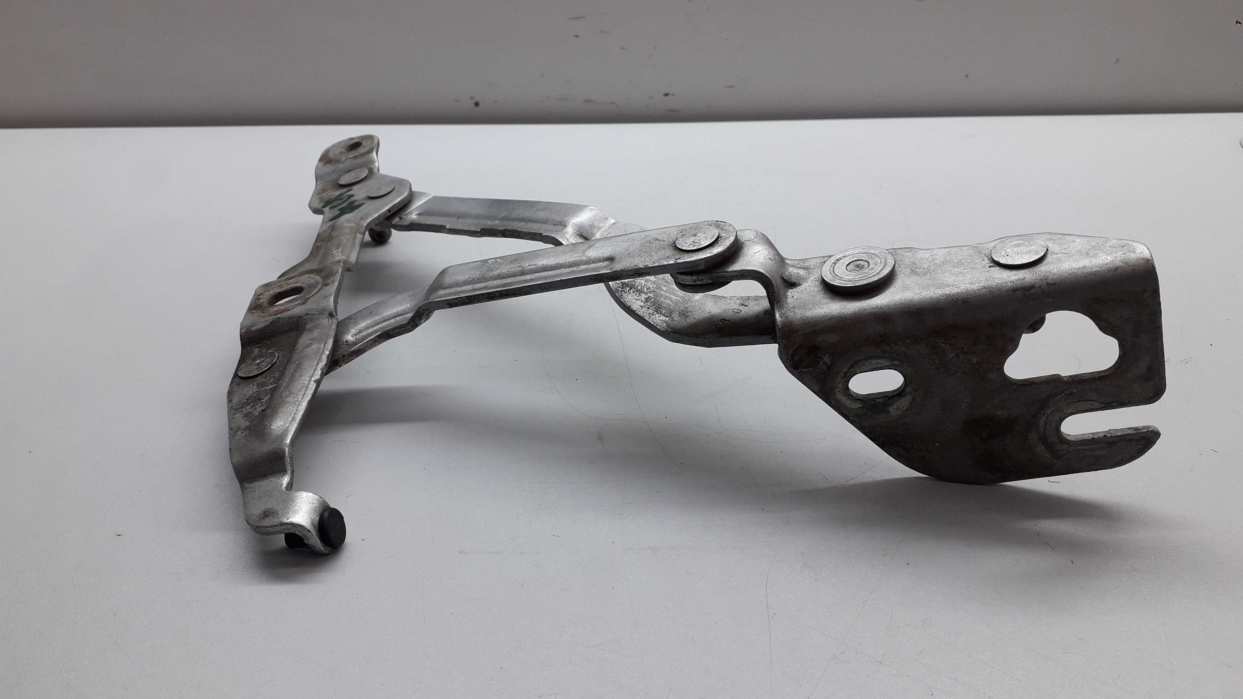 Dobradiça Tampa Traseira Lado Direito Audi A4 1999 3